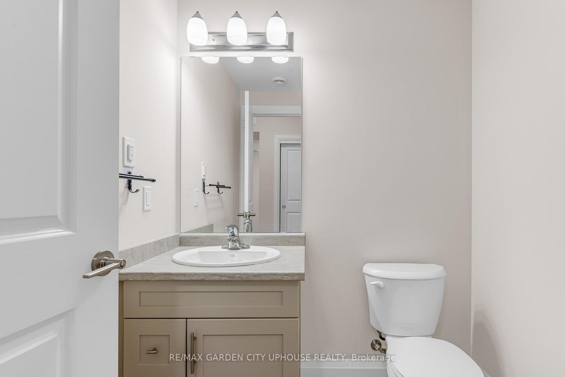 Photo 6 of Unit 102, 118 Summerside Boulevard, Pelham, Fonthill — HOMEH