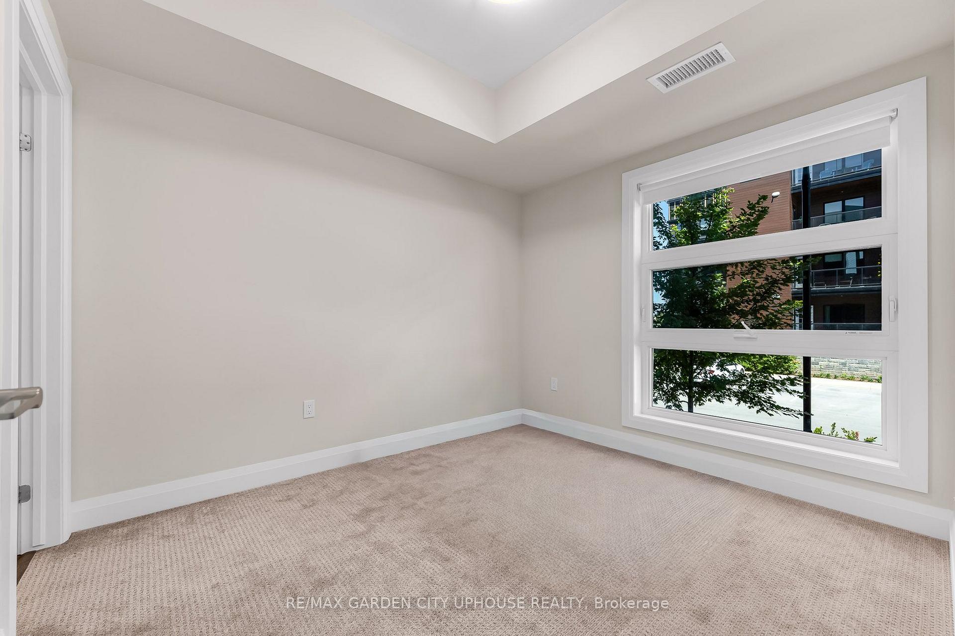 Photo 11 of Unit 102, 118 Summerside Boulevard, Pelham, Fonthill — HOMEH