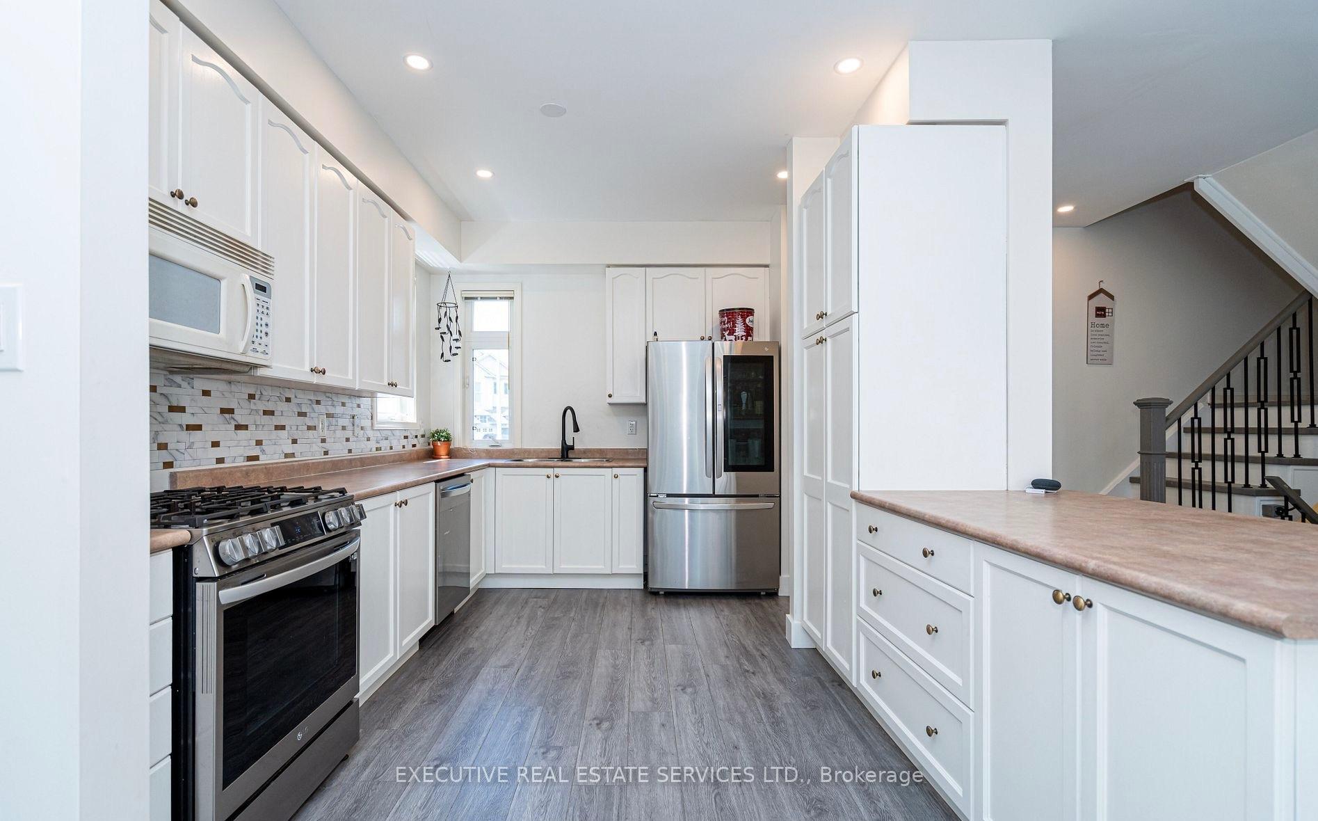 Photo 19 of 25 Dreamcrest Court, Whitby, Pringle Creek — HOMEH
