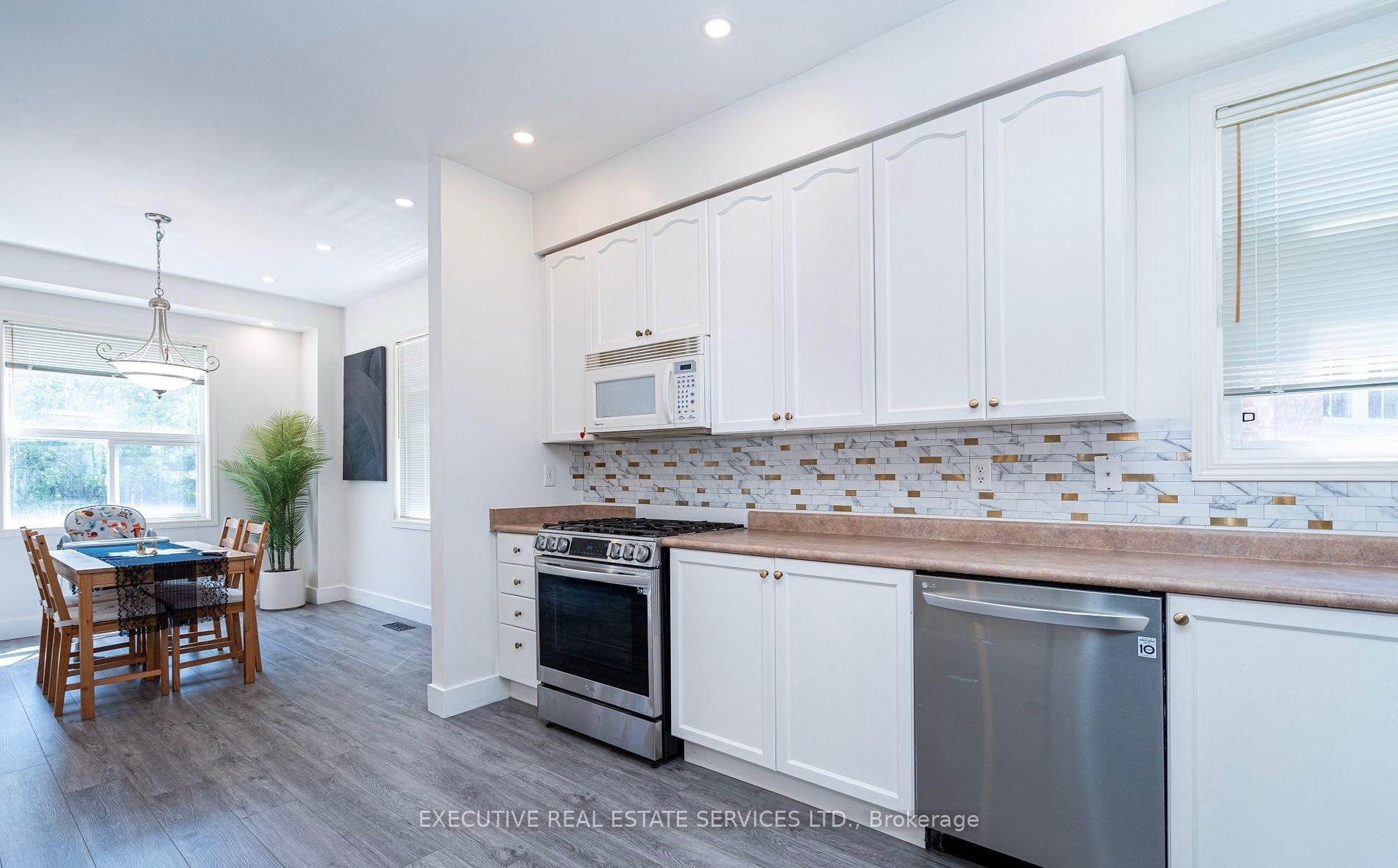 Photo 21 of 25 Dreamcrest Court, Whitby, Pringle Creek — HOMEH