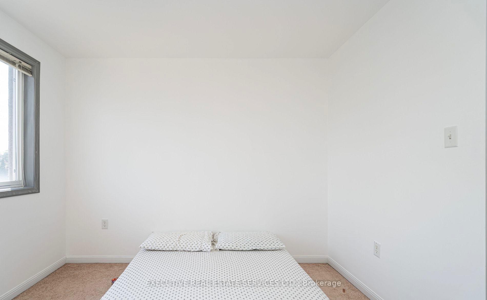 Photo 33 of 25 Dreamcrest Court, Whitby, Pringle Creek — HOMEH