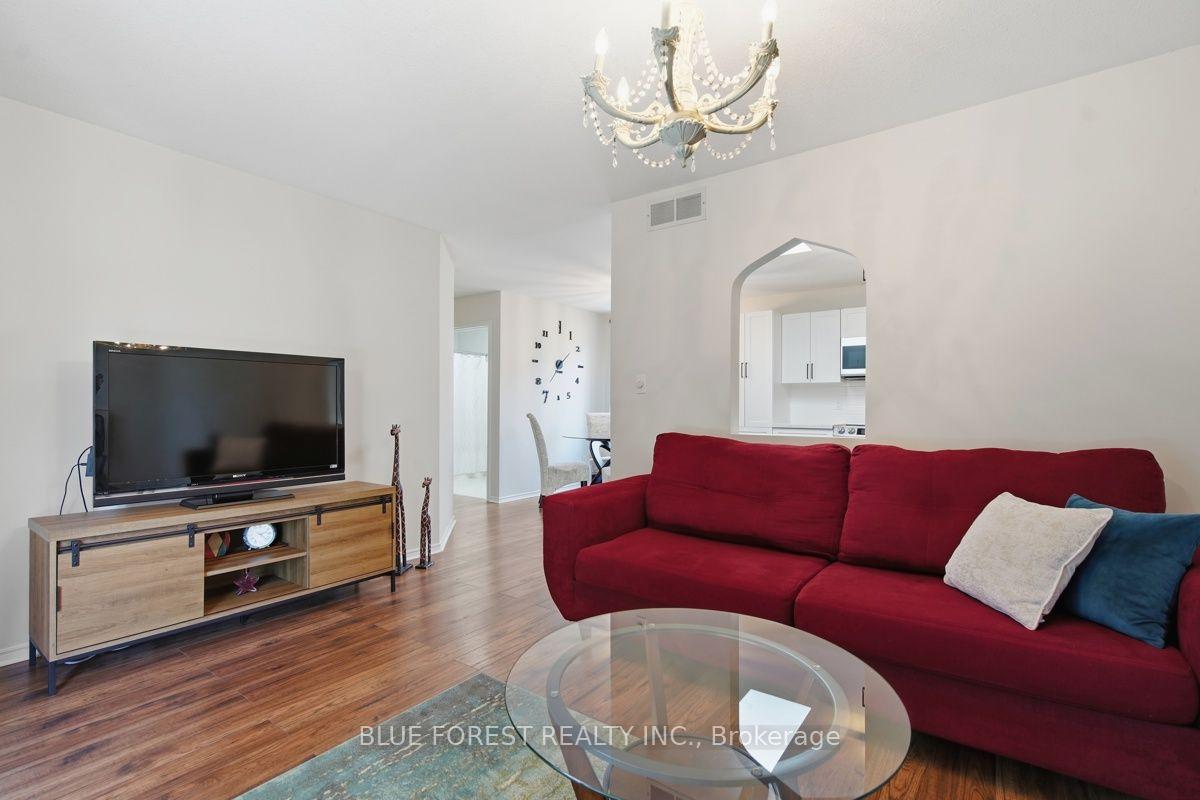 Photo 9 of 1406 Aspenridge Crescent, London, East A — HOMEH