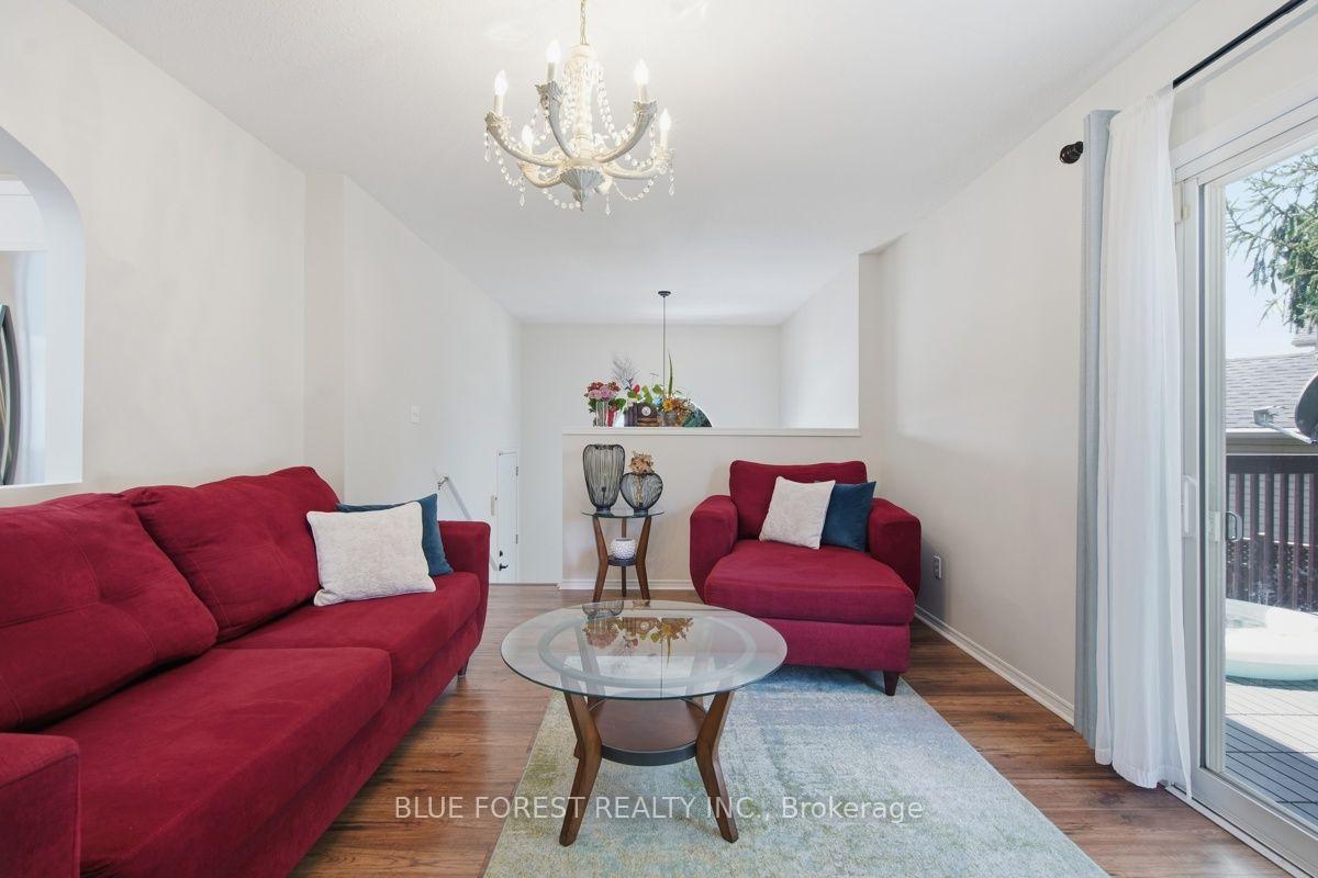 Photo 10 of 1406 Aspenridge Crescent, London, East A — HOMEH
