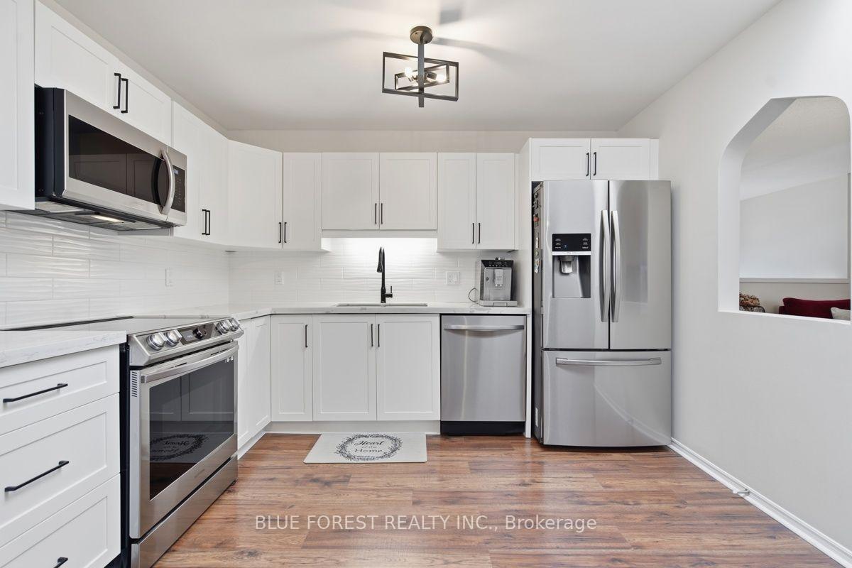 Photo 15 of 1406 Aspenridge Crescent, London, East A — HOMEH