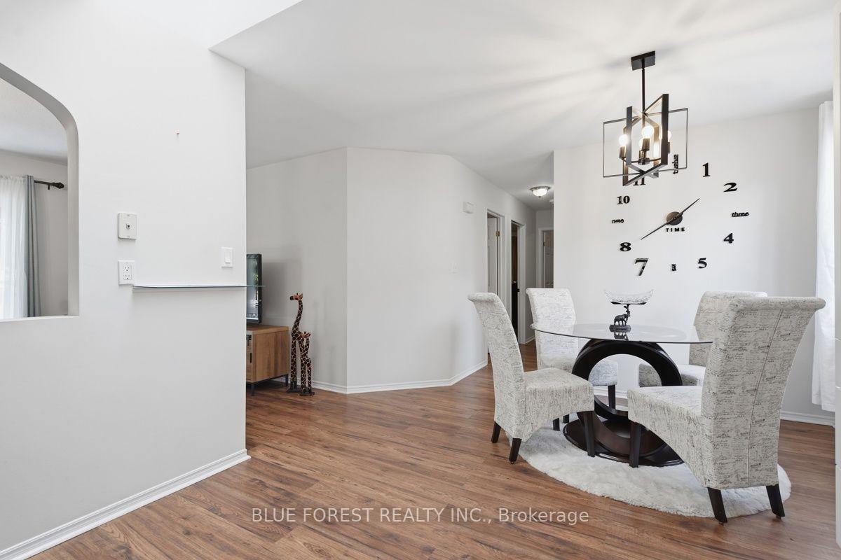 Photo 18 of 1406 Aspenridge Crescent, London, East A — HOMEH