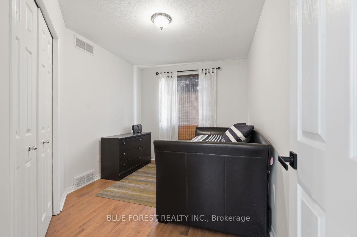 Photo 23 of 1406 Aspenridge Crescent, London, East A — HOMEH