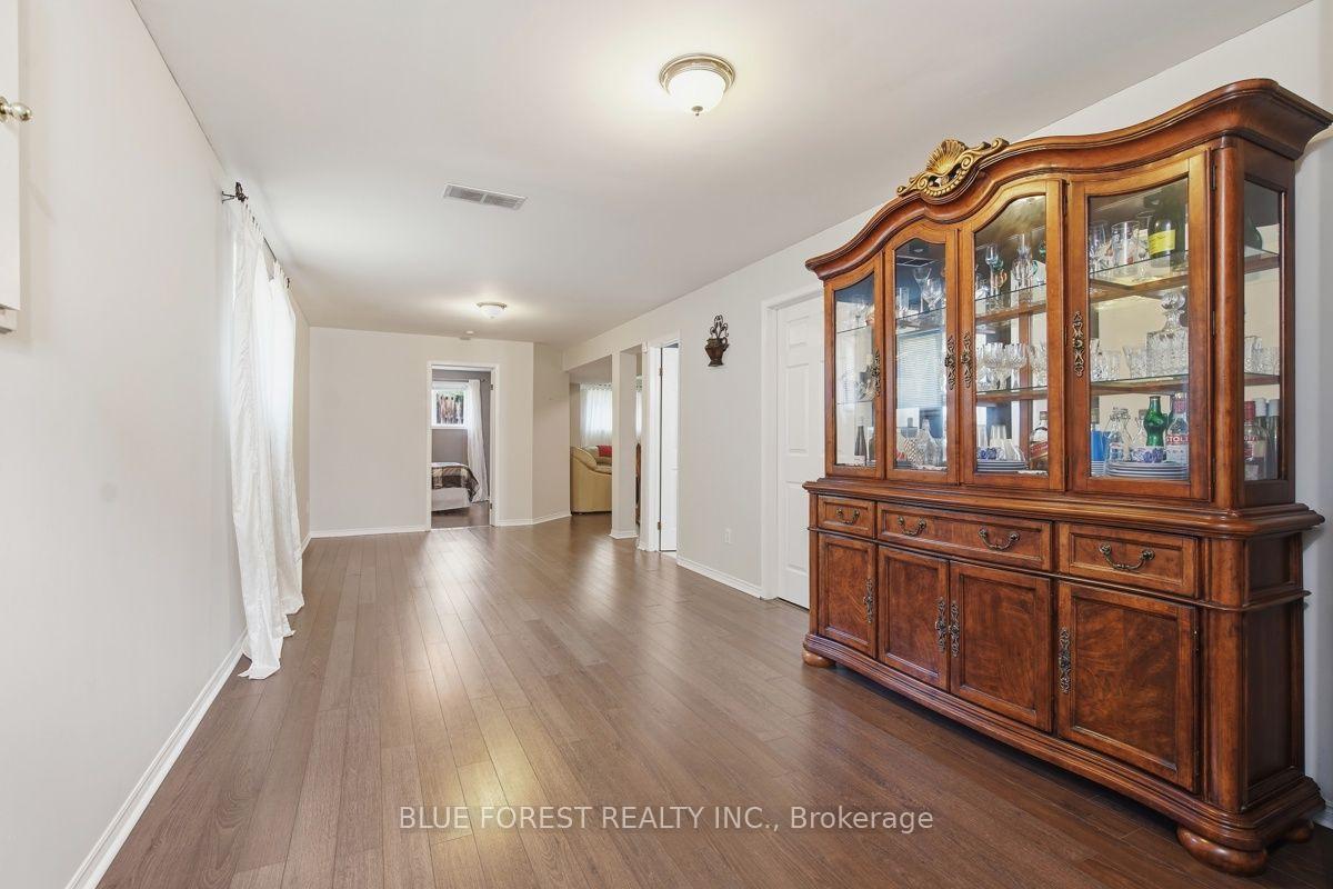 Photo 26 of 1406 Aspenridge Crescent, London, East A — HOMEH