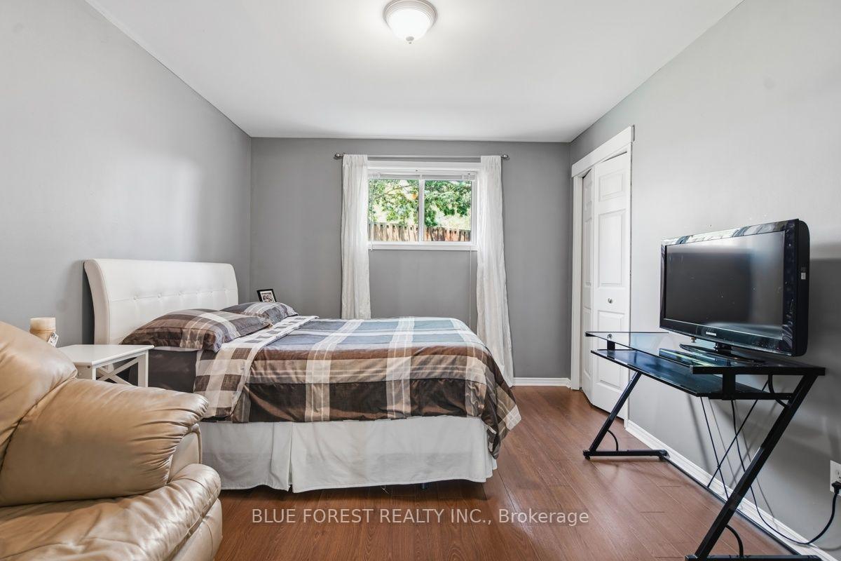 Photo 34 of 1406 Aspenridge Crescent, London, East A — HOMEH