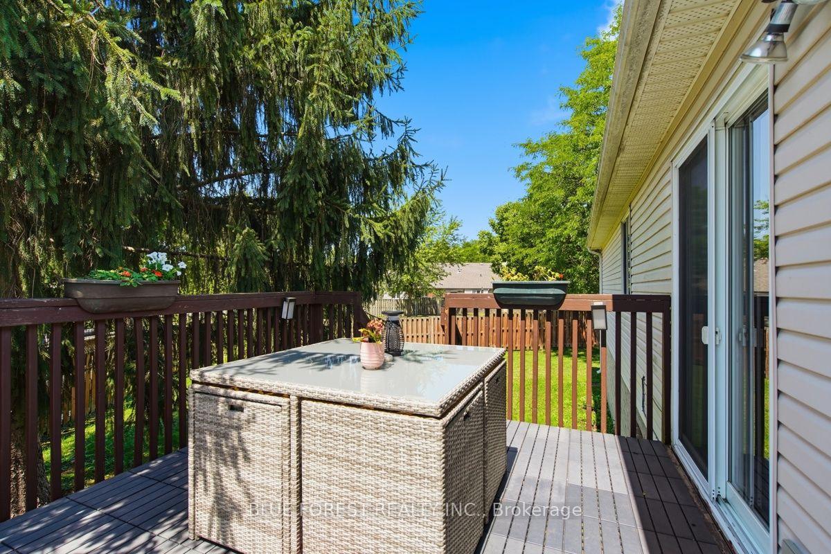Photo 39 of 1406 Aspenridge Crescent, London, East A — HOMEH