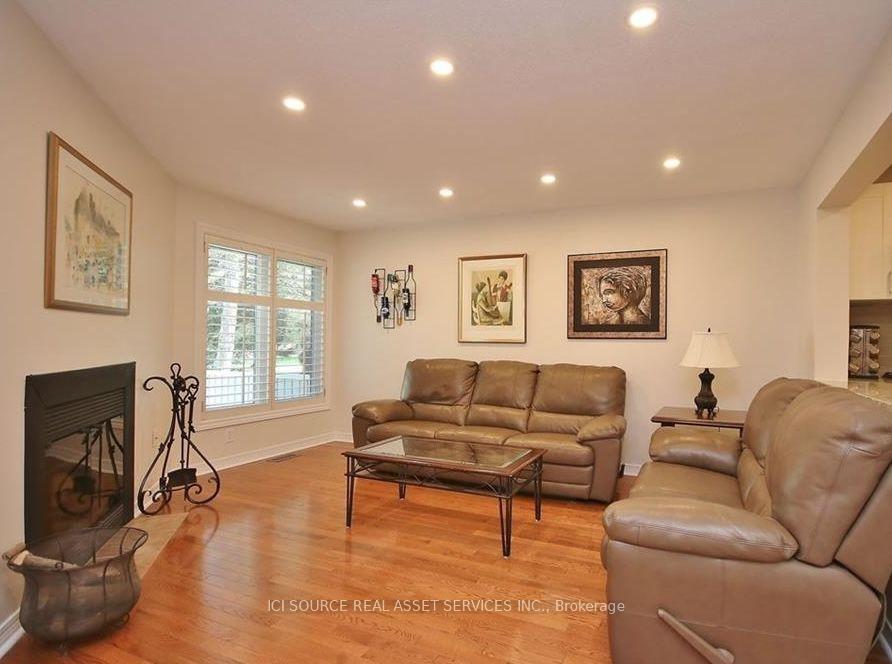Photo 8 of 109 Dalecroft Crescent, Ottawa, Centrepointe — HOMEH