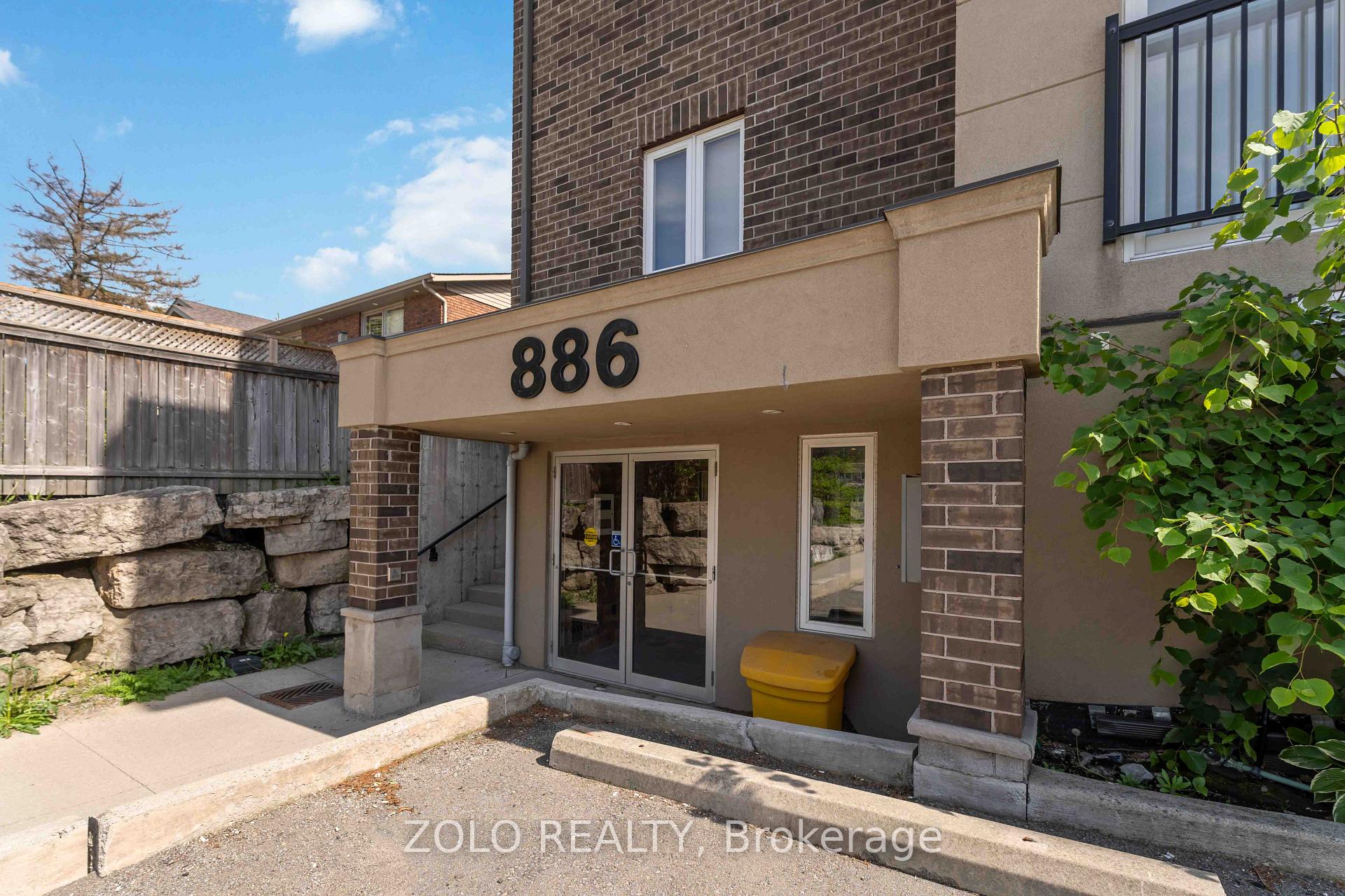 Photo 3 of Unit 304, 886 Golf Links Road, Hamilton, Meadowlands — HOMEH