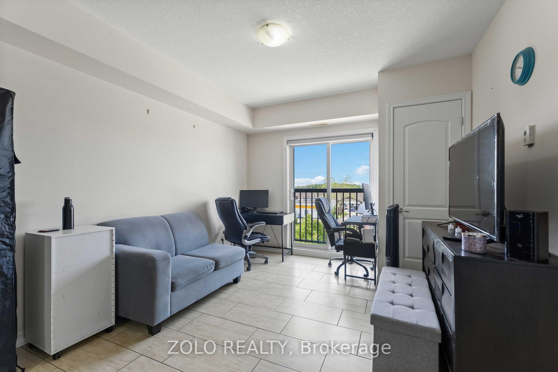Photo 6 of Unit 304, 886 Golf Links Road, Hamilton, Meadowlands — HOMEH