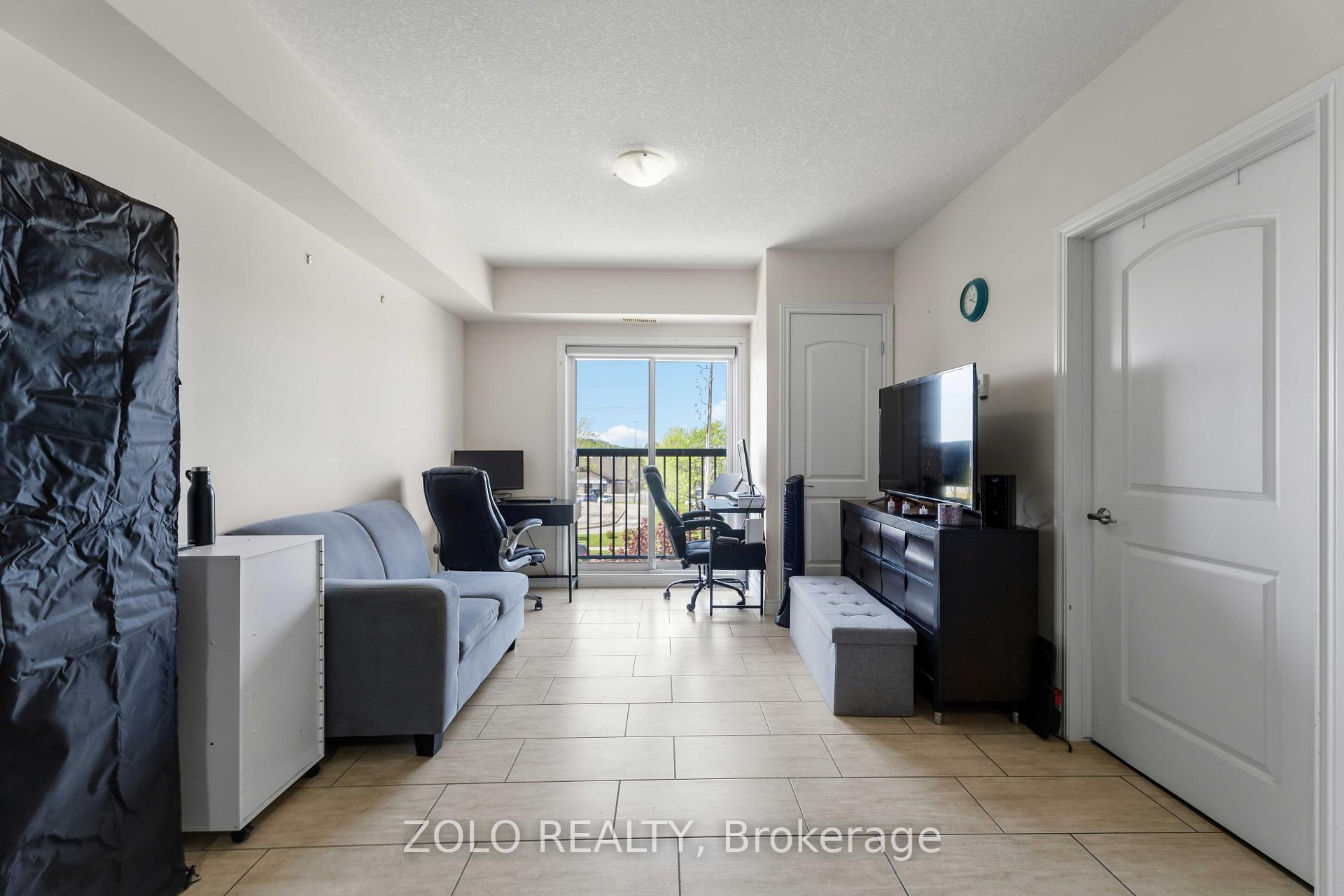 Photo 7 of Unit 304, 886 Golf Links Road, Hamilton, Meadowlands — HOMEH