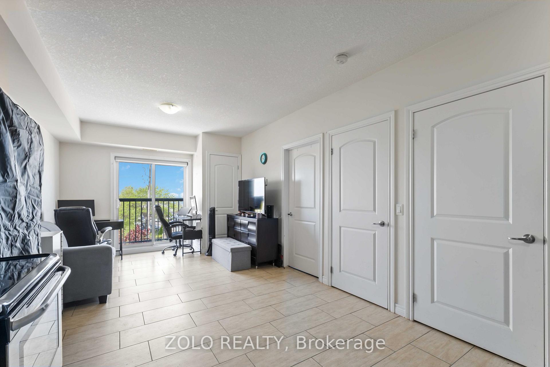 Photo 10 of Unit 304, 886 Golf Links Road, Hamilton, Meadowlands — HOMEH
