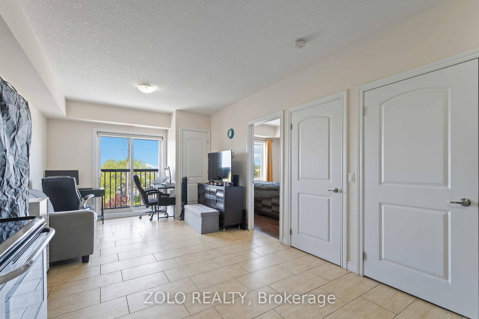Photo 11 of Unit 304, 886 Golf Links Road, Hamilton, Meadowlands — HOMEH