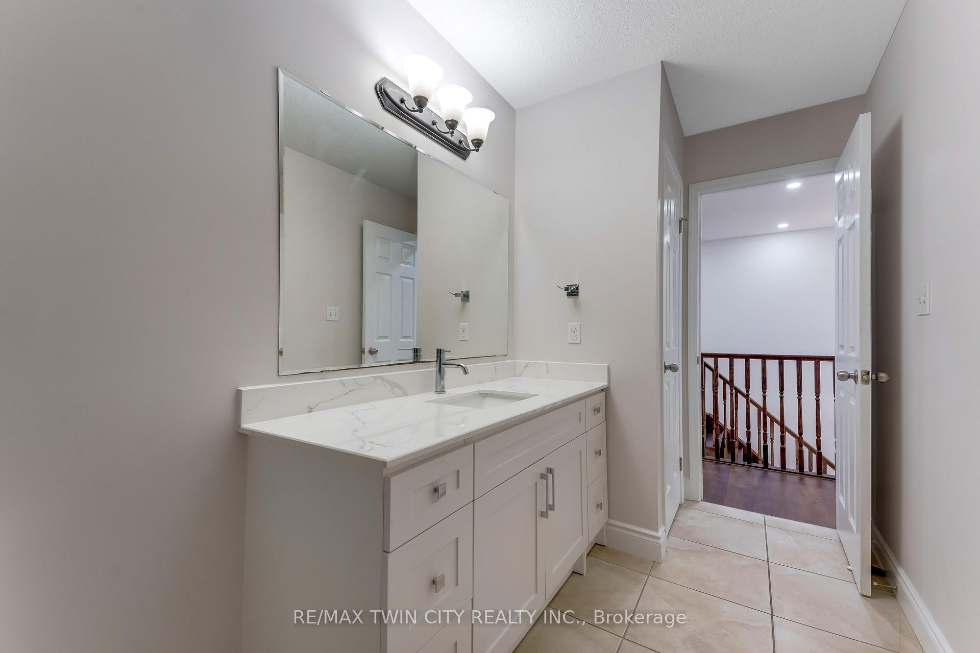 Photo 22 of 1263 Countrystone Drive, Kitchener, Highland West — HOMEH