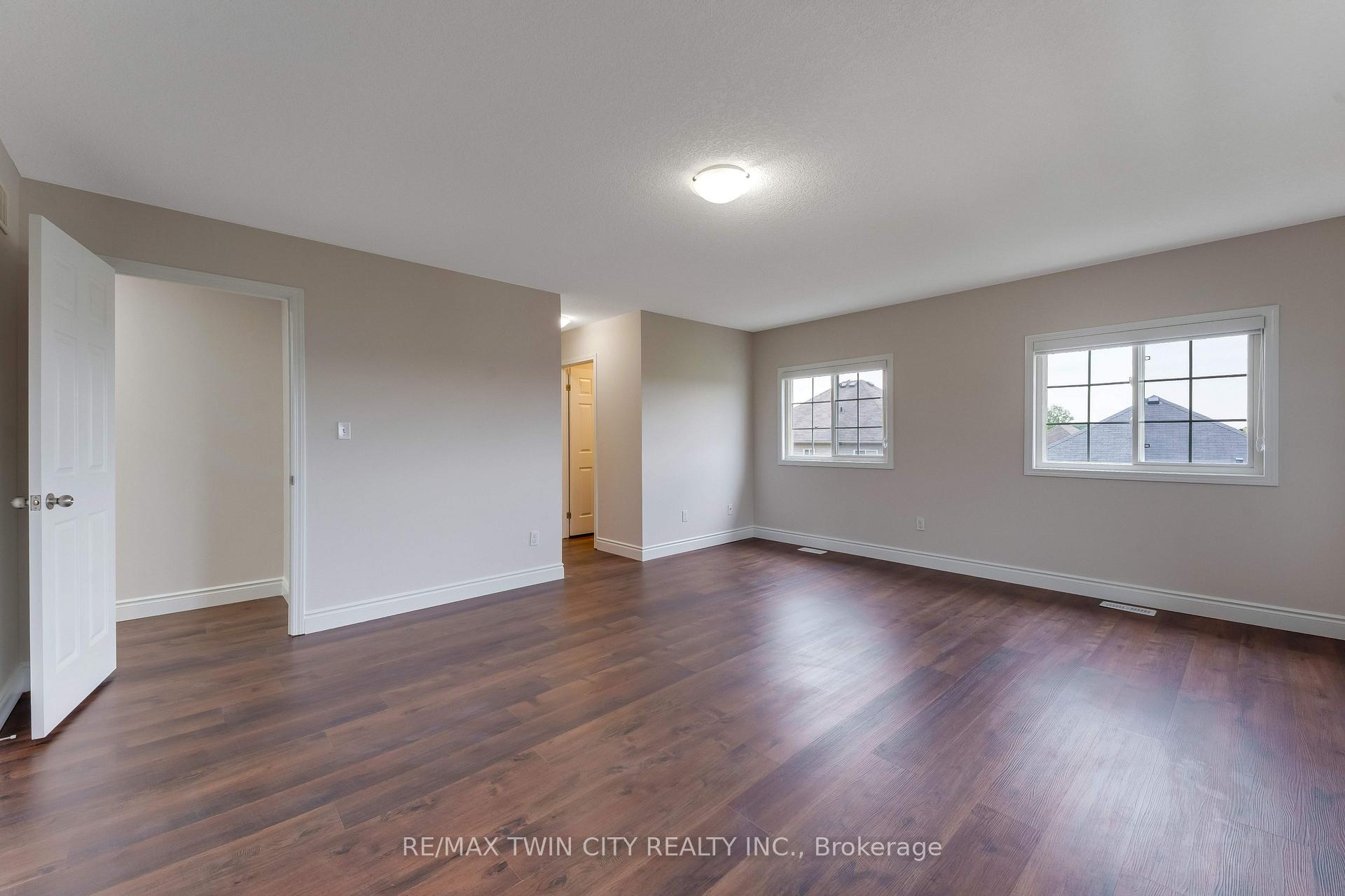 Photo 25 of 1263 Countrystone Drive, Kitchener, Highland West — HOMEH