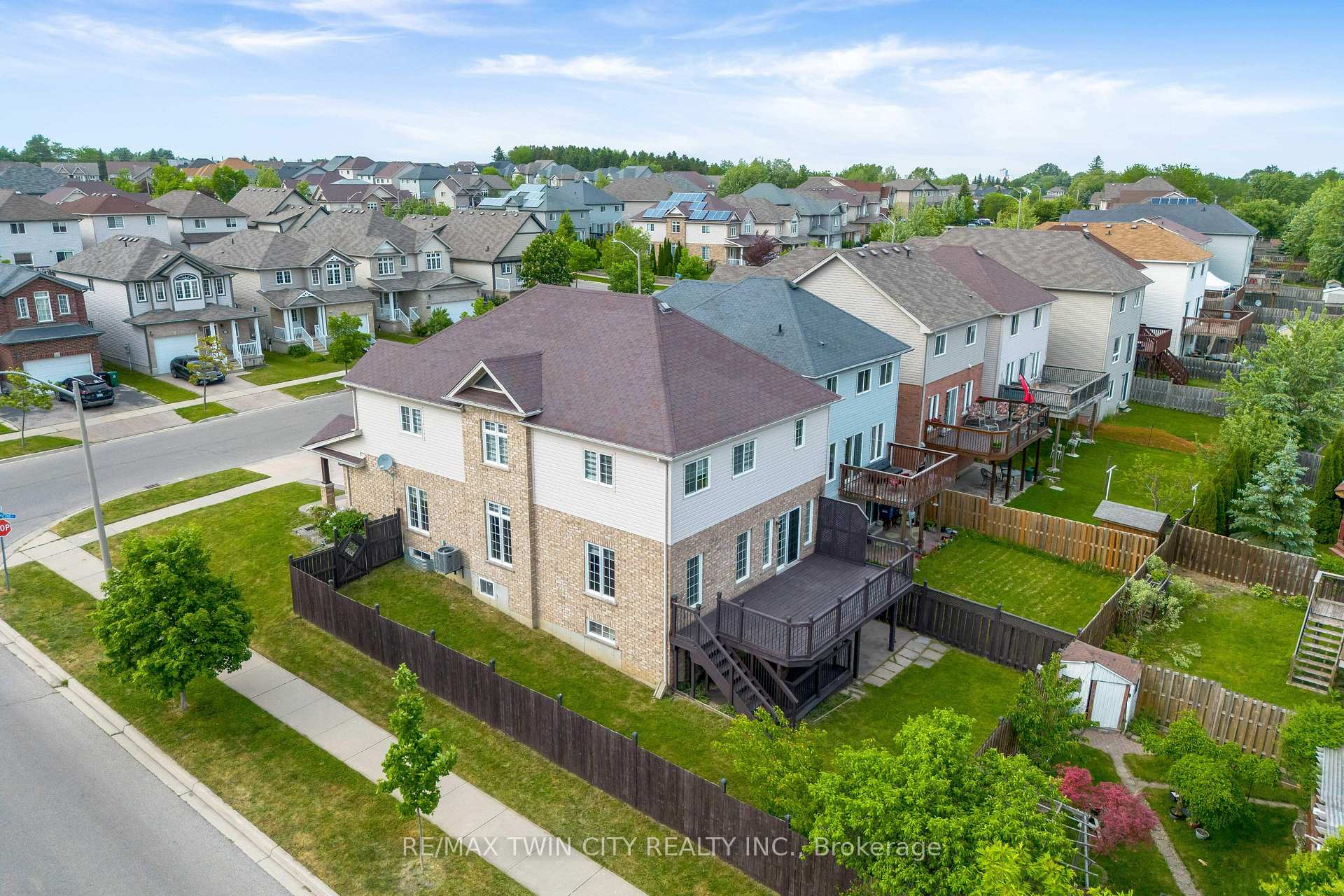 Photo 47 of 1263 Countrystone Drive, Kitchener, Highland West — HOMEH
