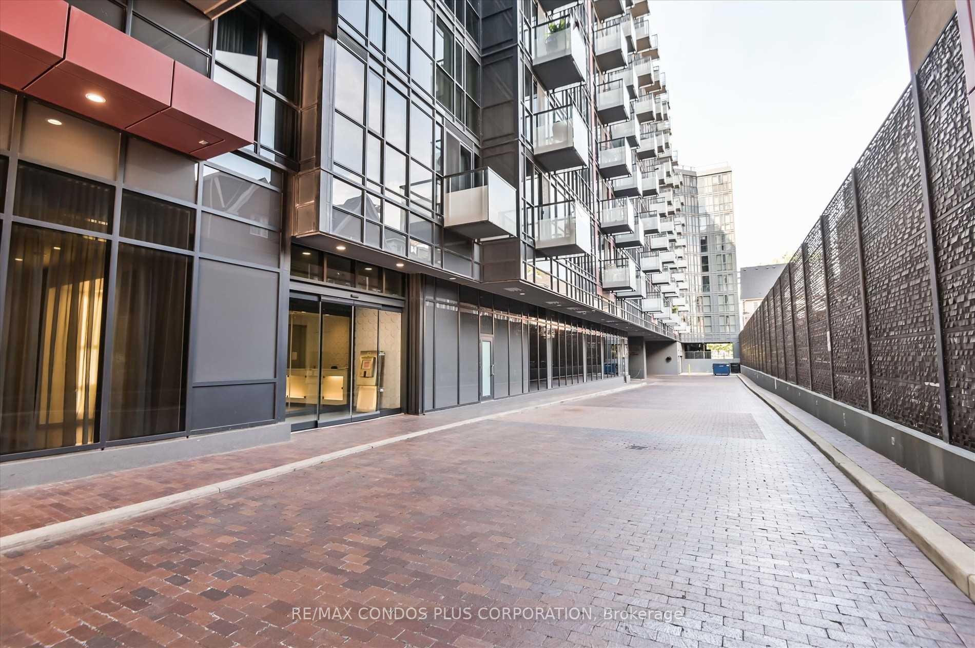 Photo 2 of Unit 325, 560 Front Street W, Toronto, Waterfront Communities — HOMEH