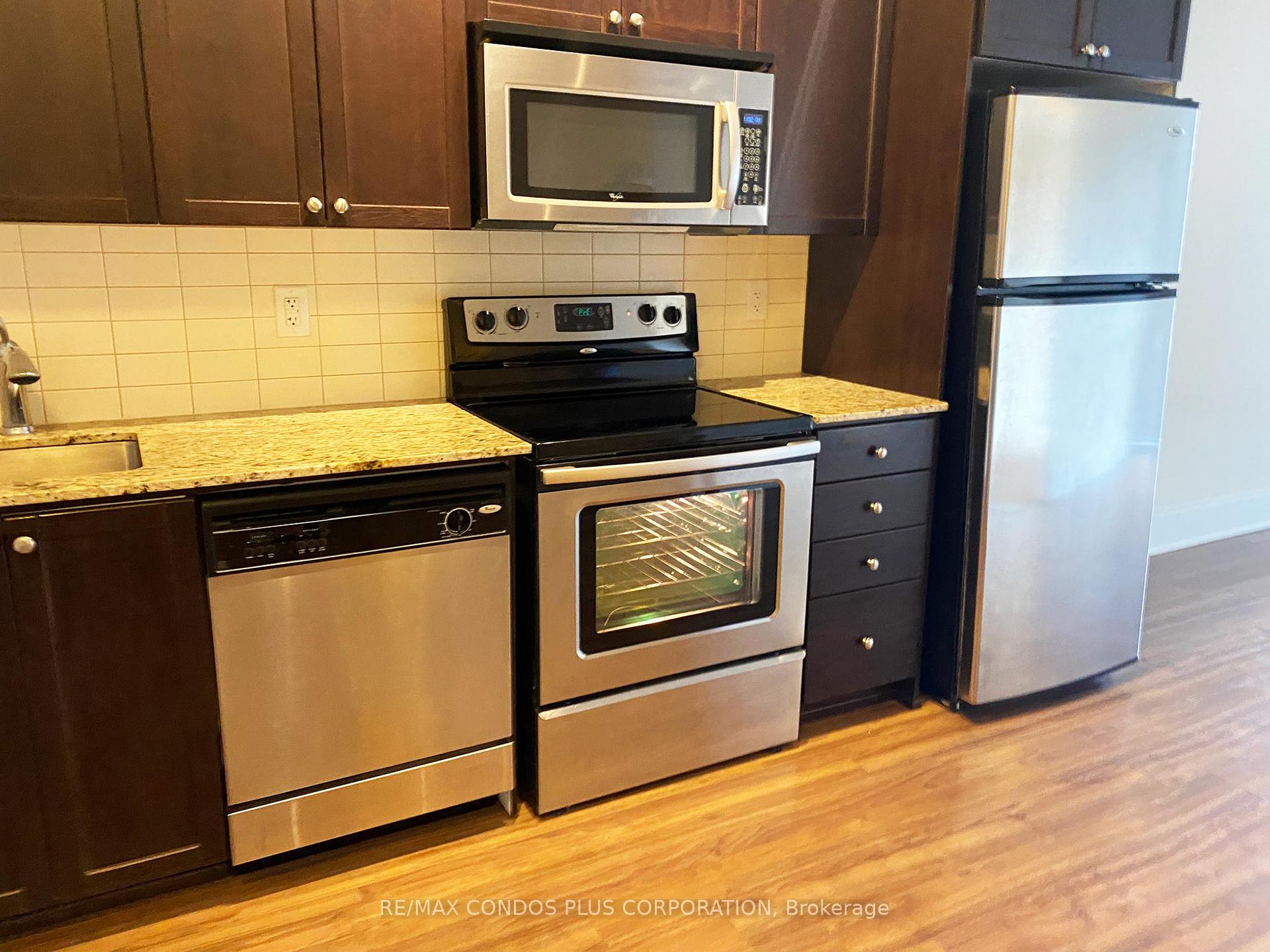 Photo 5 of Unit 325, 560 Front Street W, Toronto, Waterfront Communities — HOMEH