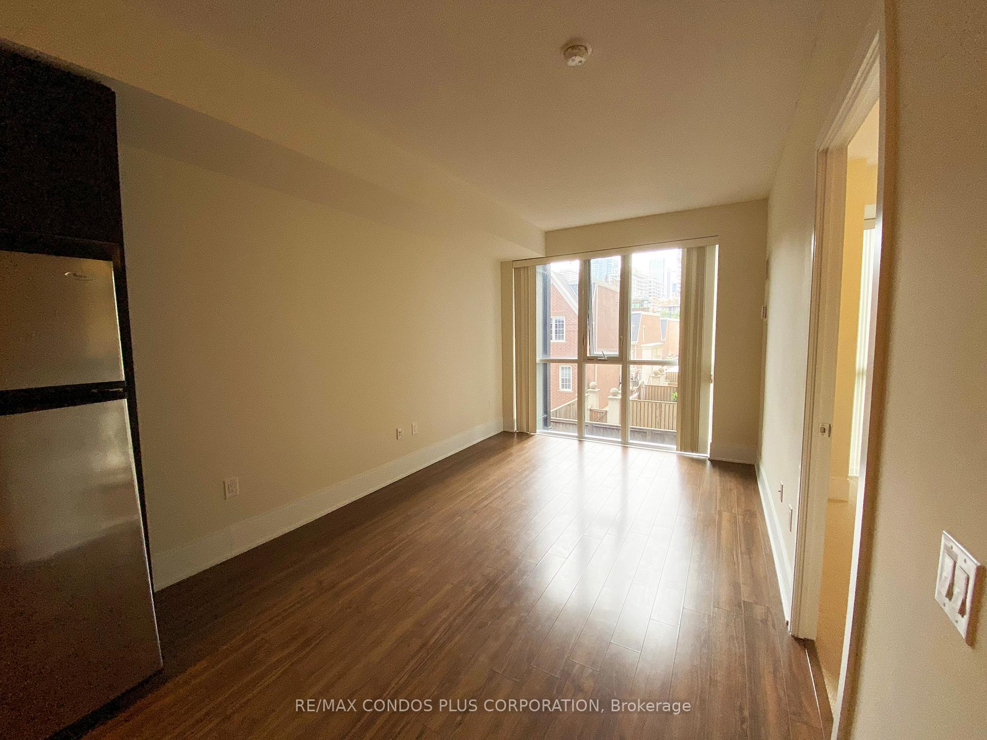 Photo 8 of Unit 325, 560 Front Street W, Toronto, Waterfront Communities — HOMEH