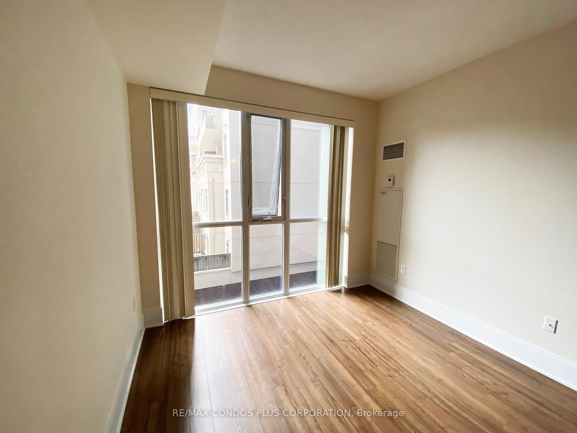 Photo 9 of Unit 325, 560 Front Street W, Toronto, Waterfront Communities — HOMEH