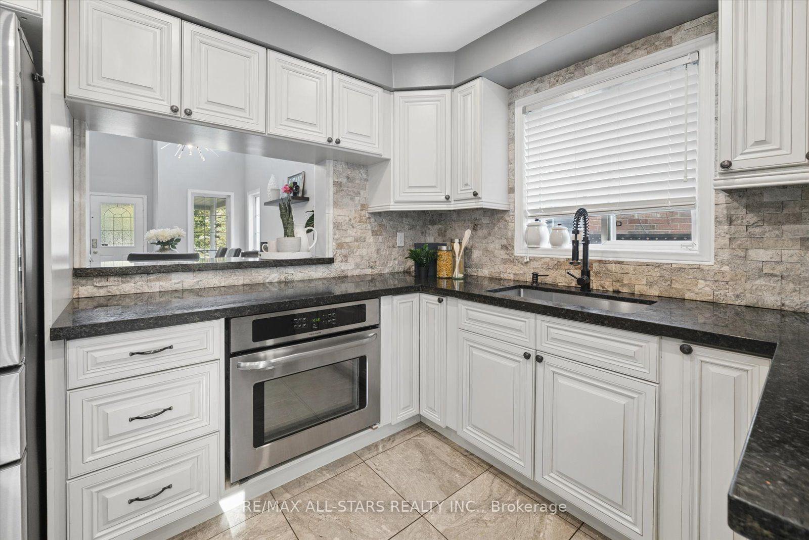 Photo 18 of 36 Burnaby Drive, Georgina, Keswick North — HOMEH