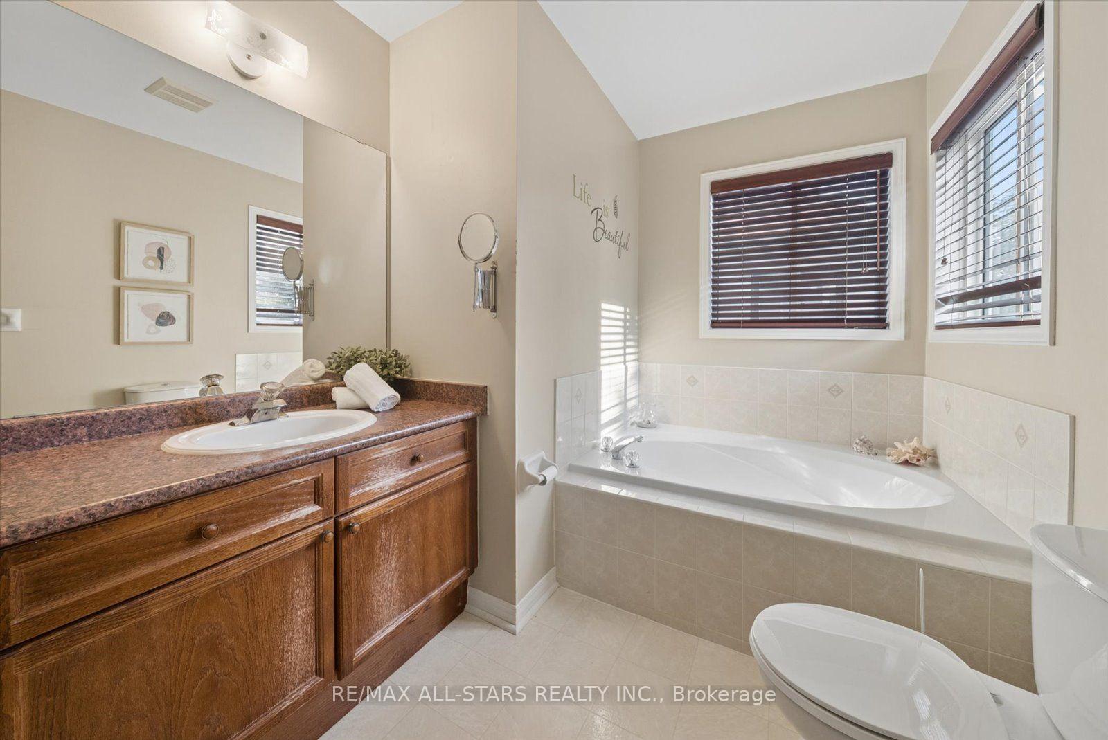 Photo 24 of 36 Burnaby Drive, Georgina, Keswick North — HOMEH