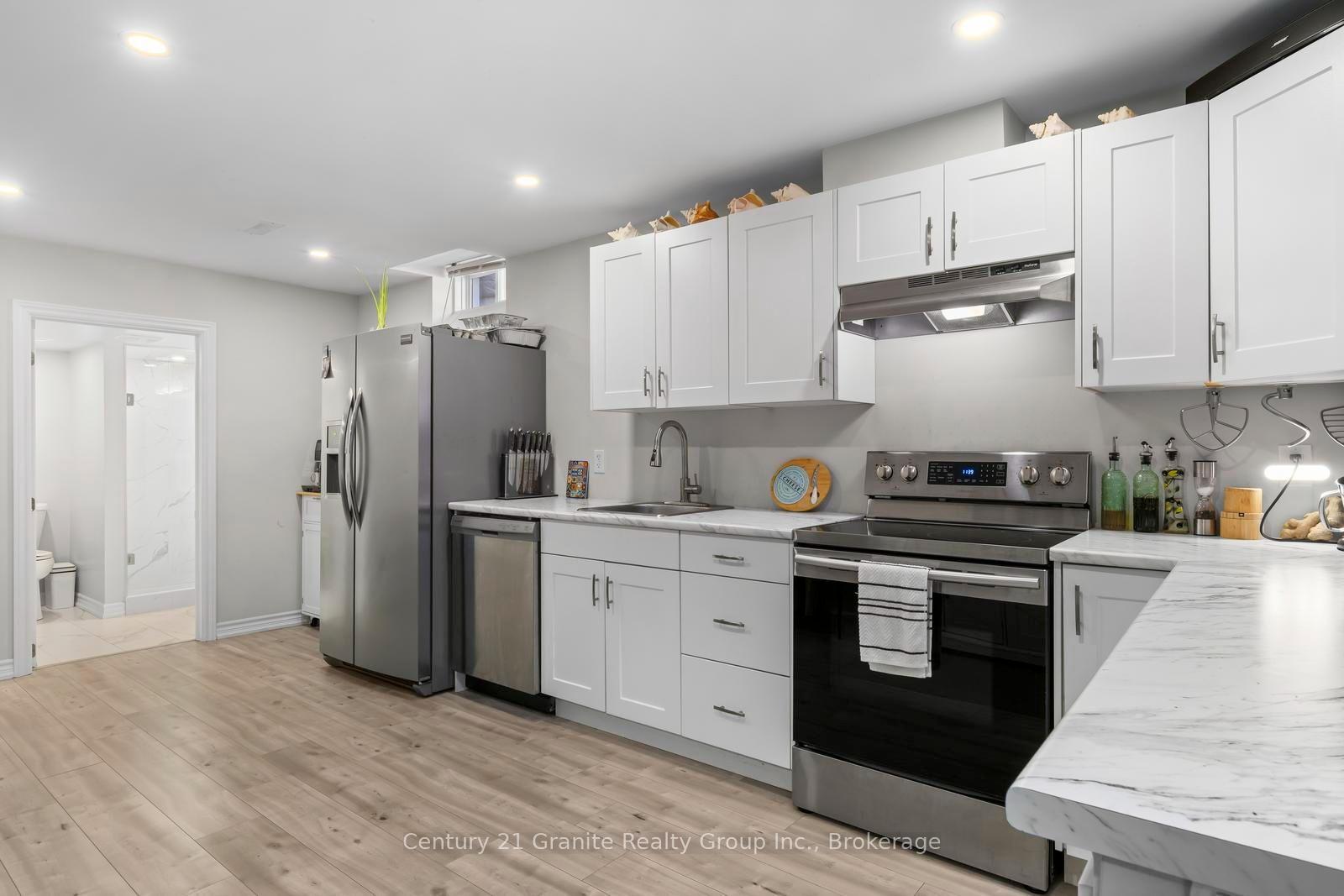 Photo 32 of 94 Hockley Avenue, Clarington, Bowmanville — HOMEH