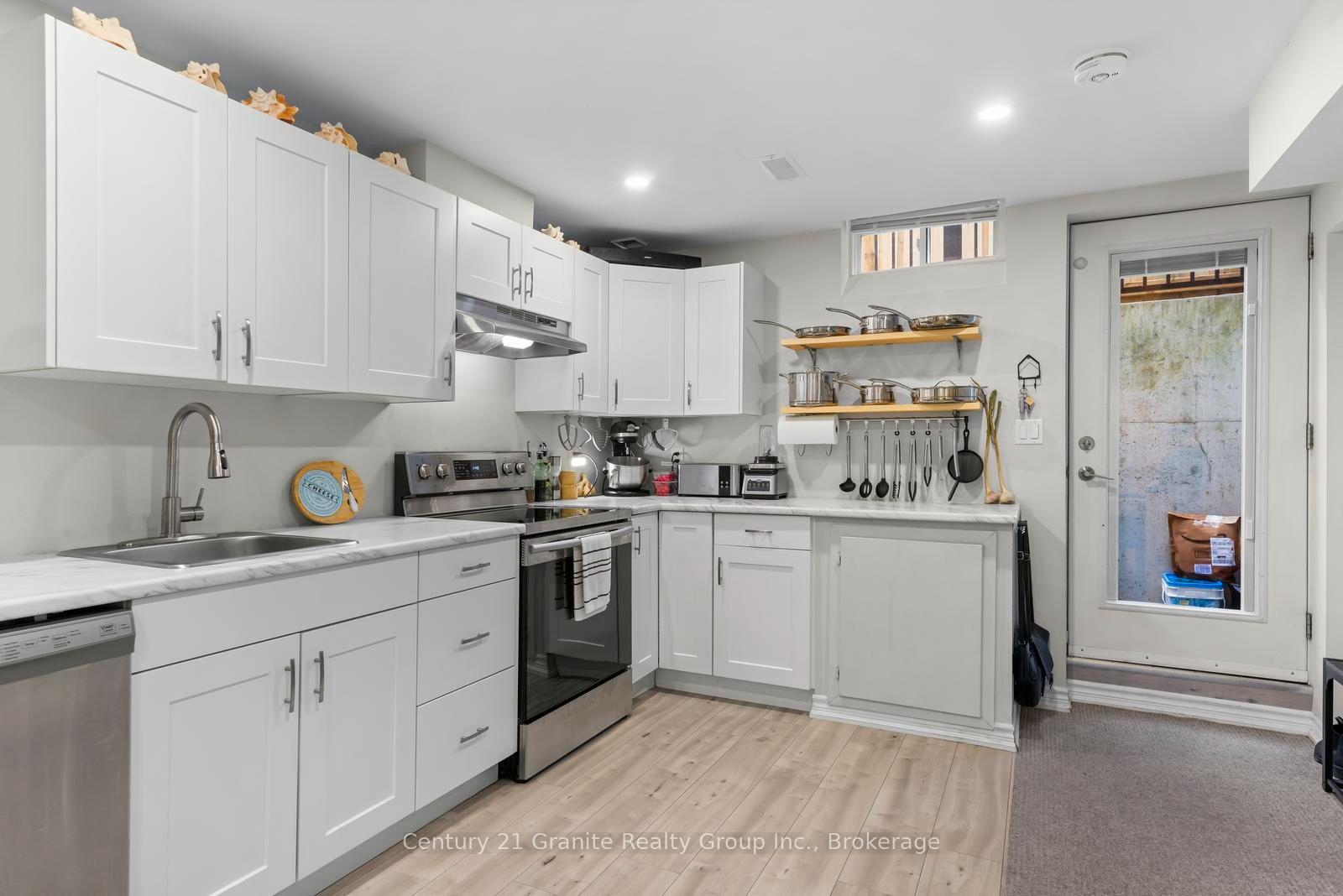 Photo 34 of 94 Hockley Avenue, Clarington, Bowmanville — HOMEH
