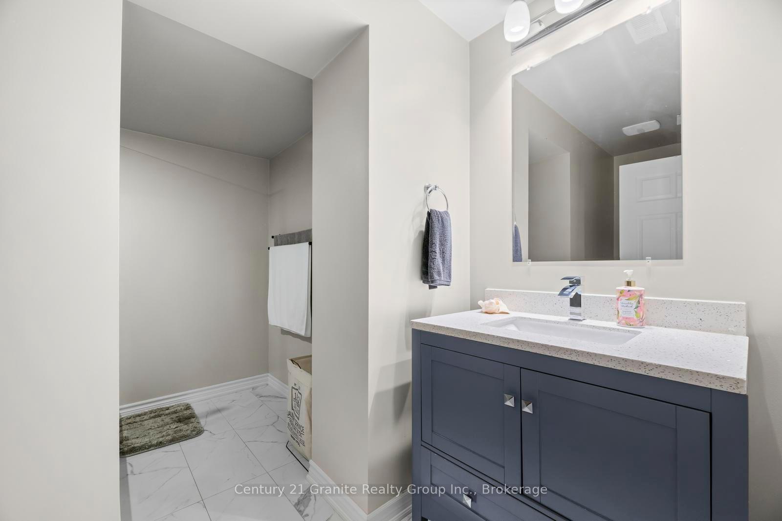 Photo 39 of 94 Hockley Avenue, Clarington, Bowmanville — HOMEH