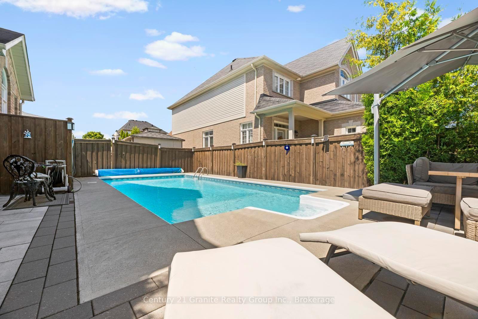 Photo 44 of 94 Hockley Avenue, Clarington, Bowmanville — HOMEH