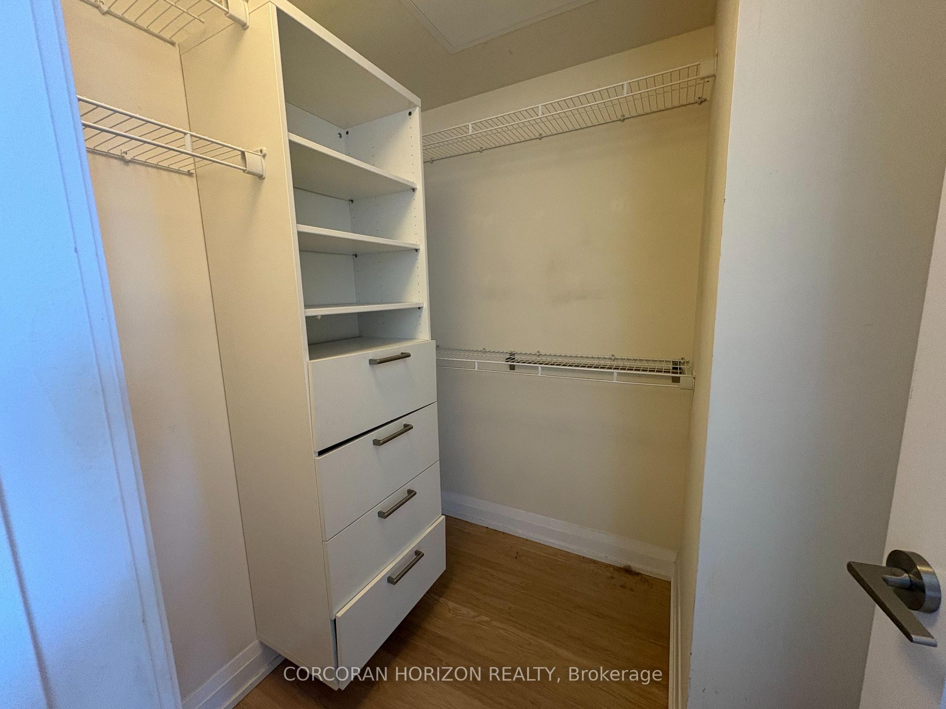 Photo 14 of Unit 2902, 2 Anndale Drive, North York, Willowdale East — HOMEH