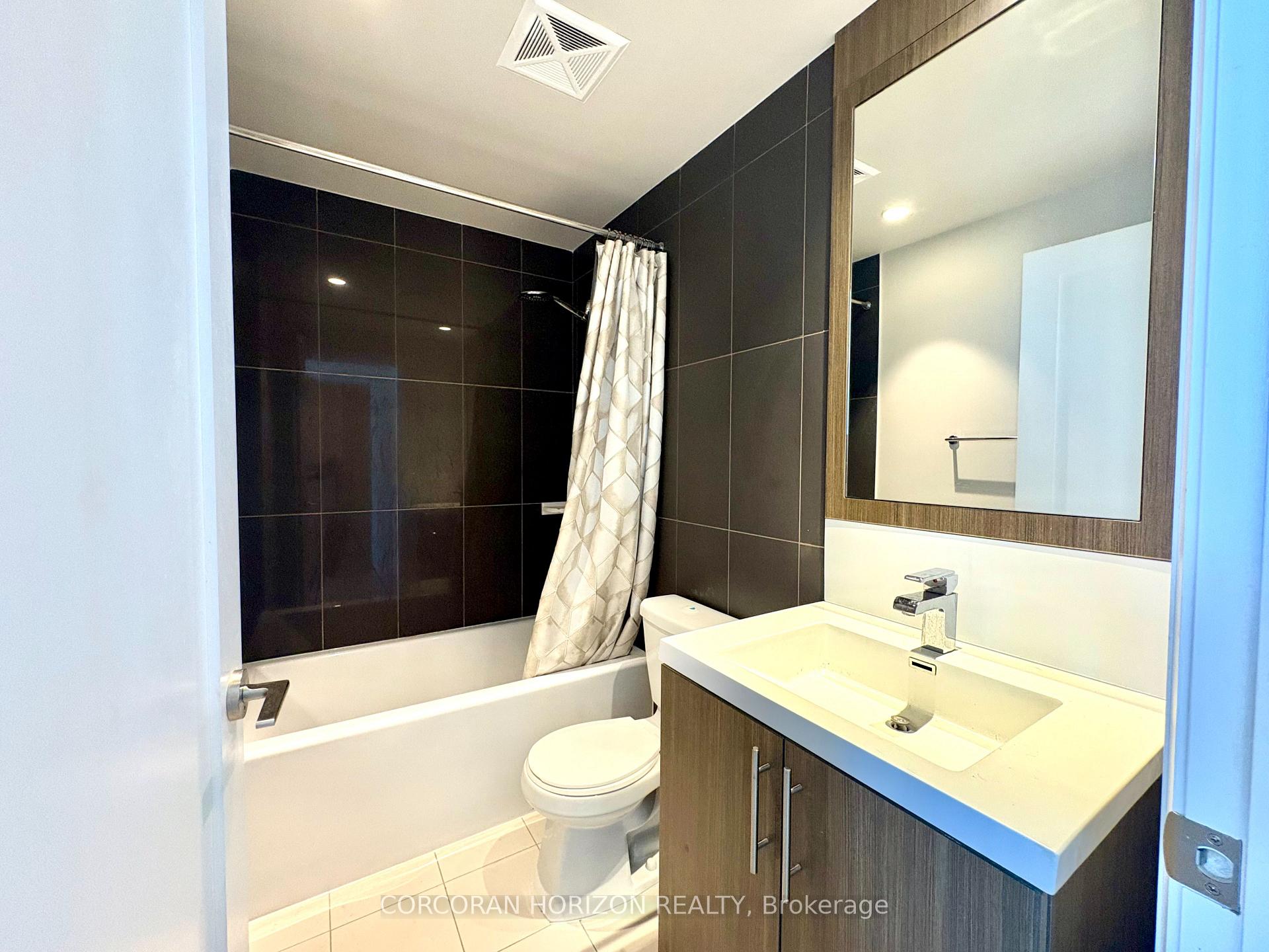 Photo 15 of Unit 2902, 2 Anndale Drive, North York, Willowdale East — HOMEH