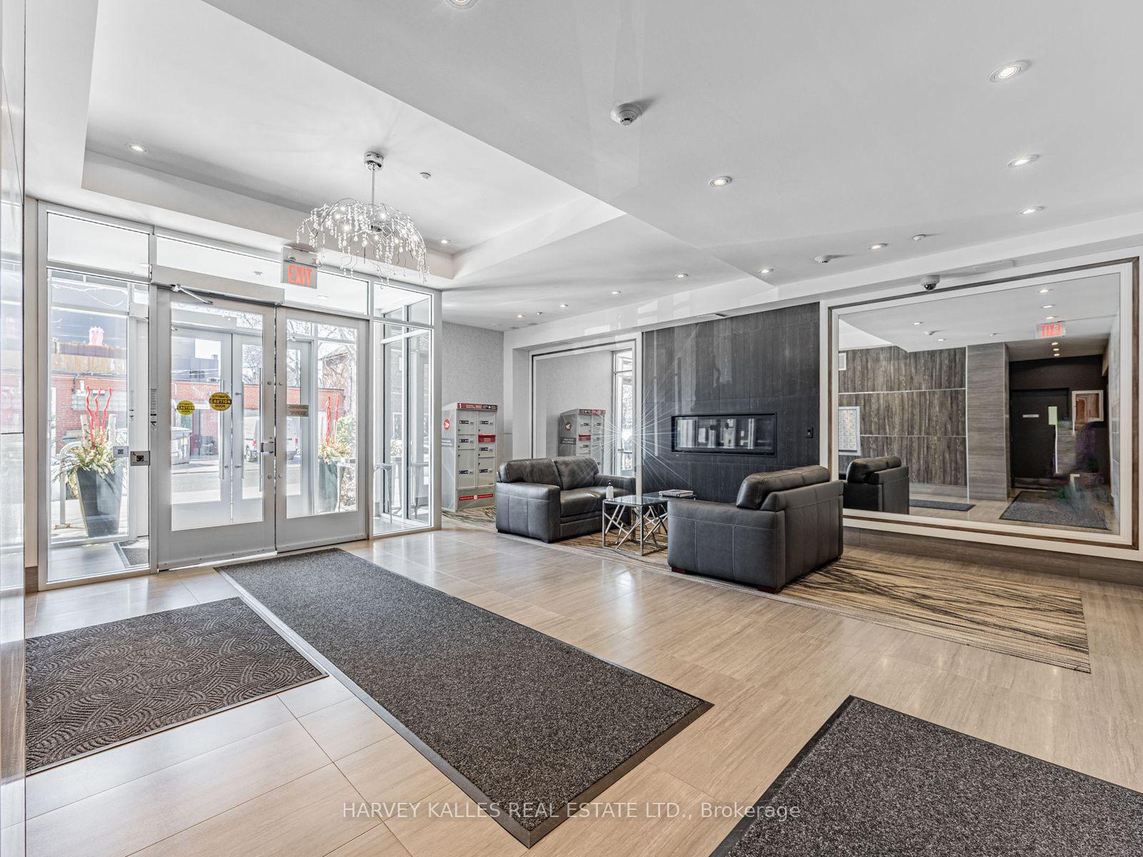 Photo 3 of Unit 404, 1 Rainsford Road, Toronto, The Beaches — HOMEH