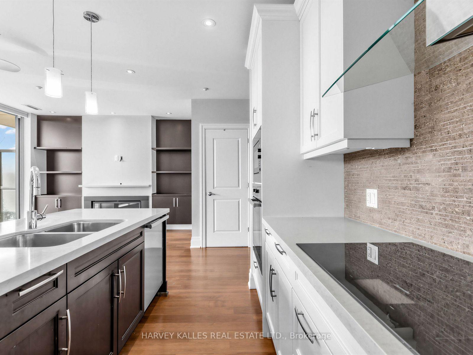 Photo 11 of Unit 404, 1 Rainsford Road, Toronto, The Beaches — HOMEH