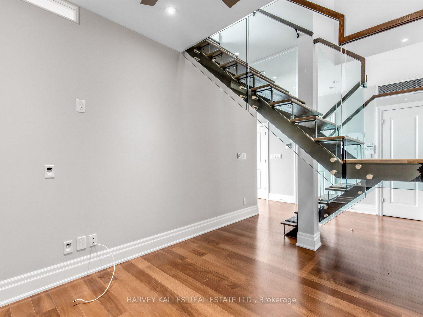 Photo 16 of Unit 404, 1 Rainsford Road, Toronto, The Beaches — HOMEH