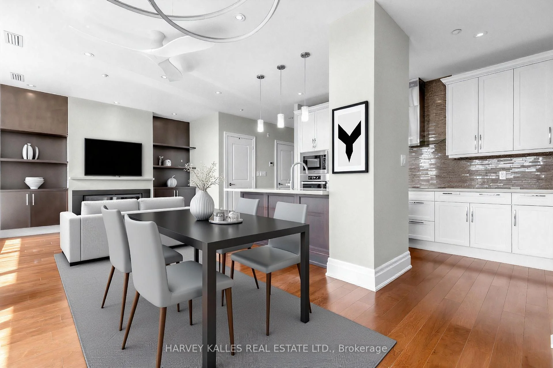 Photo 4 of Unit 404, 1 Rainsford Road, Toronto, The Beaches — HOMEH