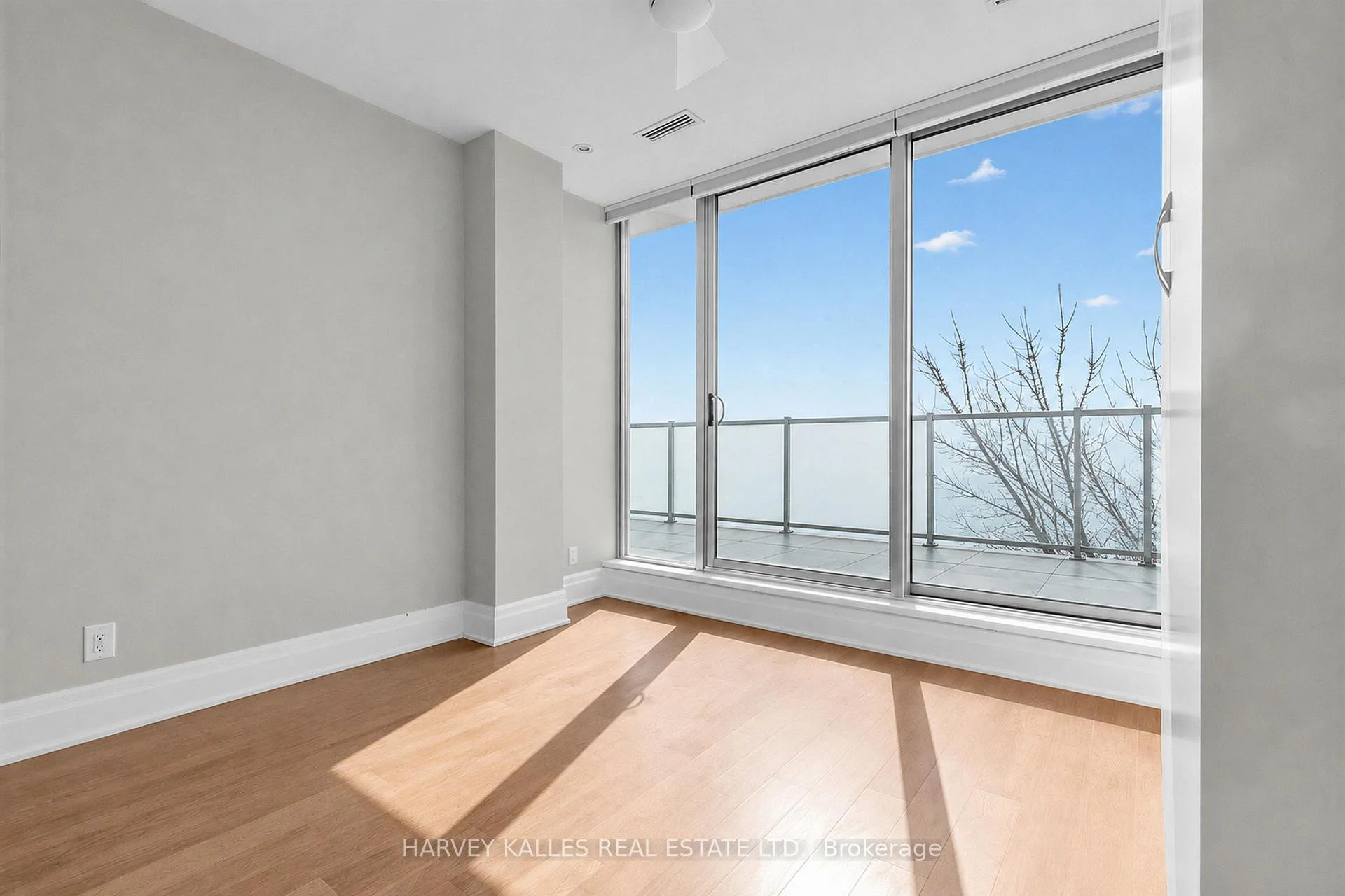 Photo 36 of Unit 404, 1 Rainsford Road, Toronto, The Beaches — HOMEH