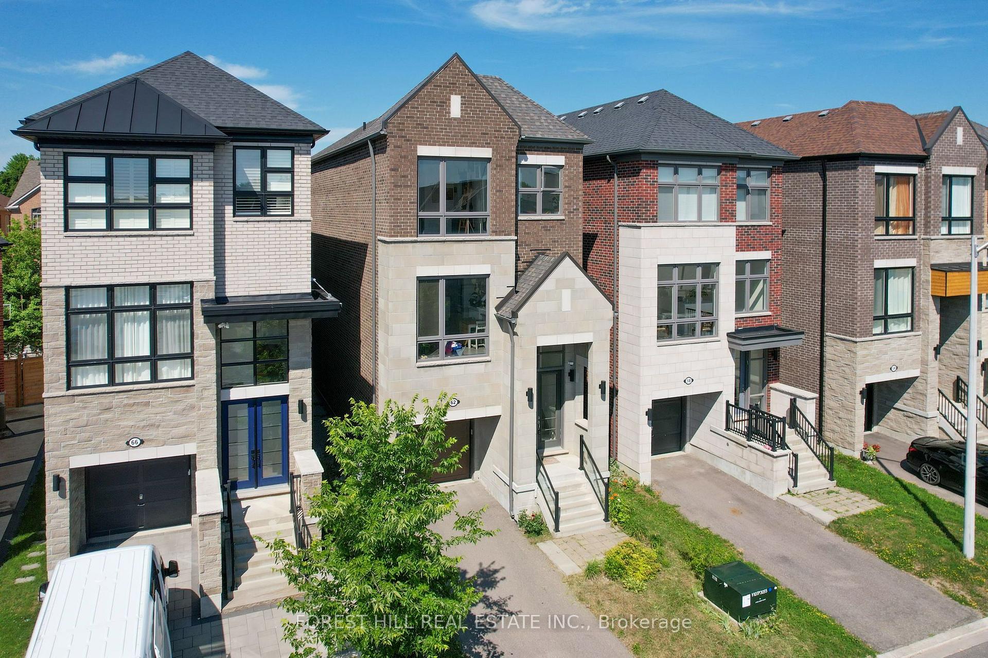 Photo 2 of 62 Hesperus Road, Vaughan, Patterson — HOMEH