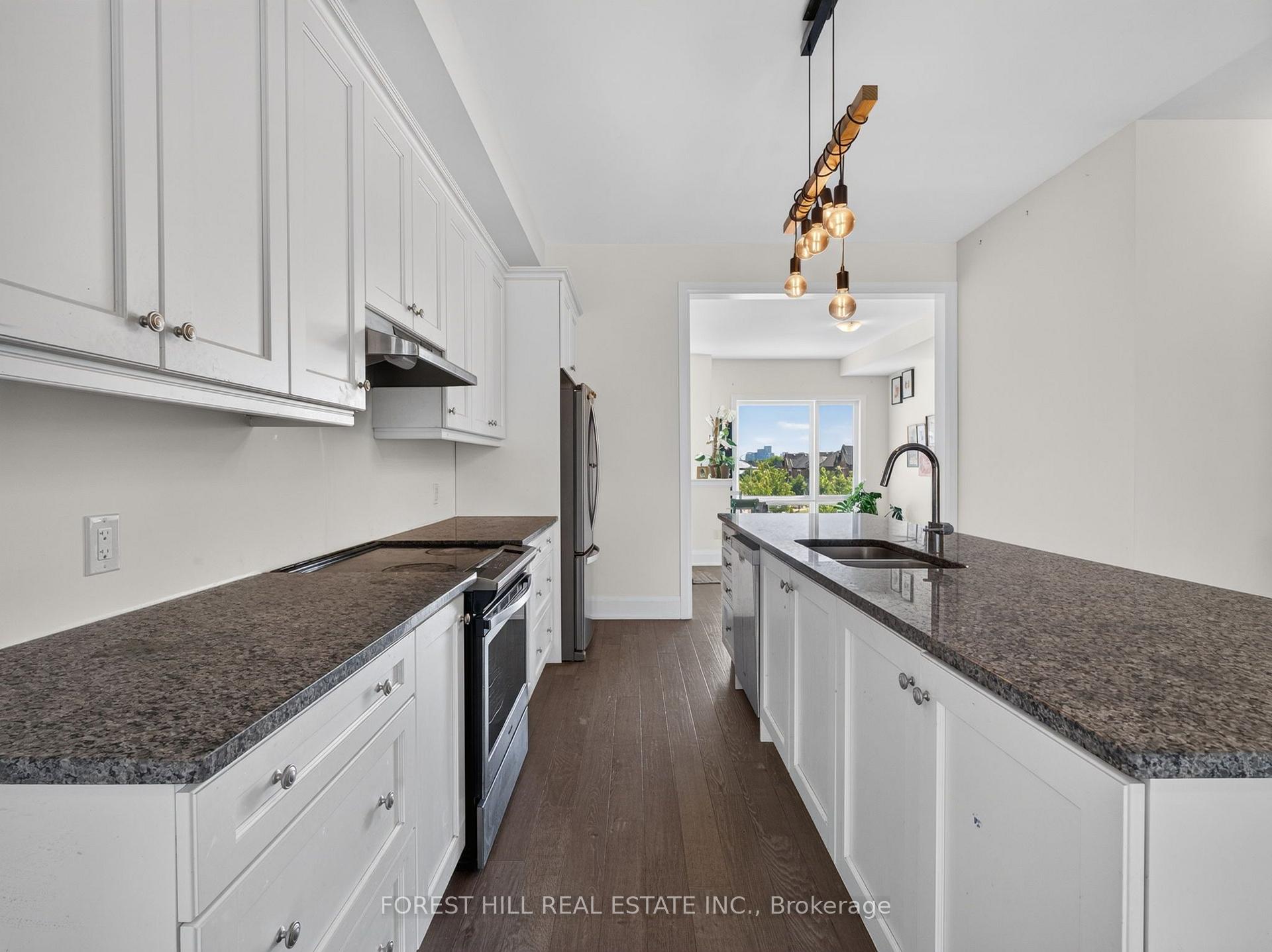 Photo 4 of 62 Hesperus Road, Vaughan, Patterson — HOMEH
