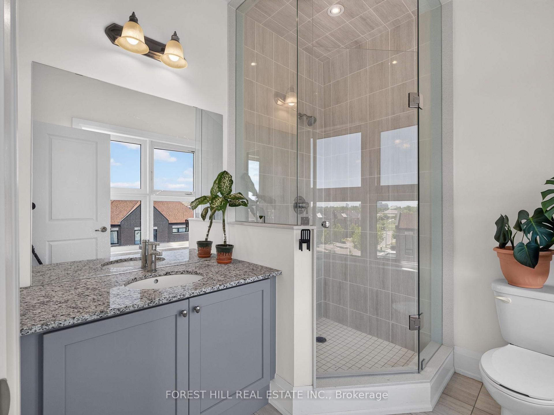 Photo 13 of 62 Hesperus Road, Vaughan, Patterson — HOMEH