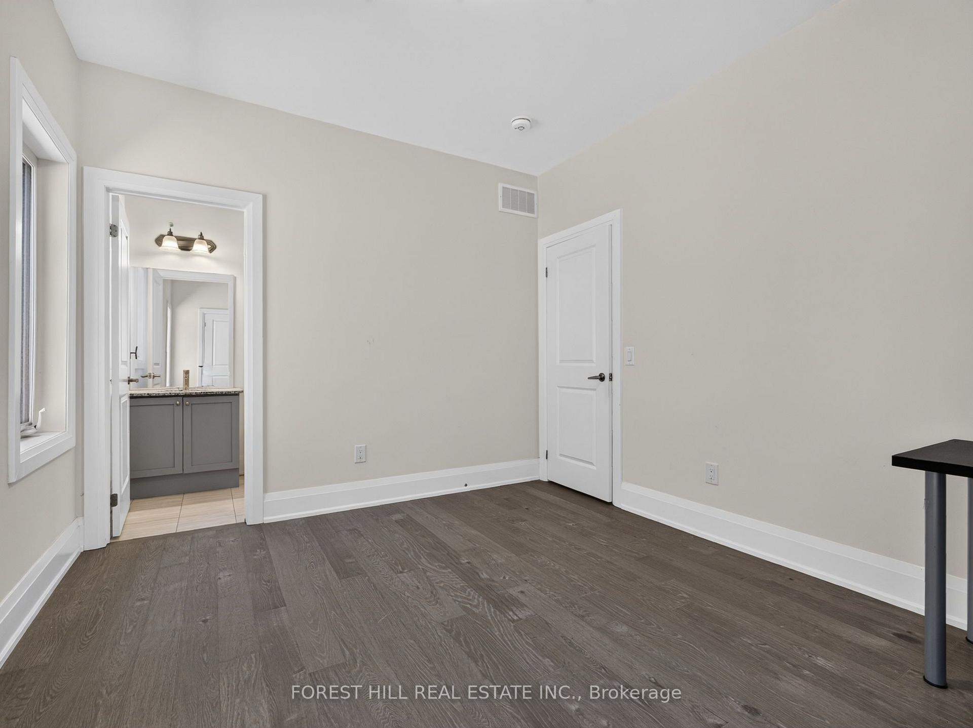 Photo 16 of 62 Hesperus Road, Vaughan, Patterson — HOMEH