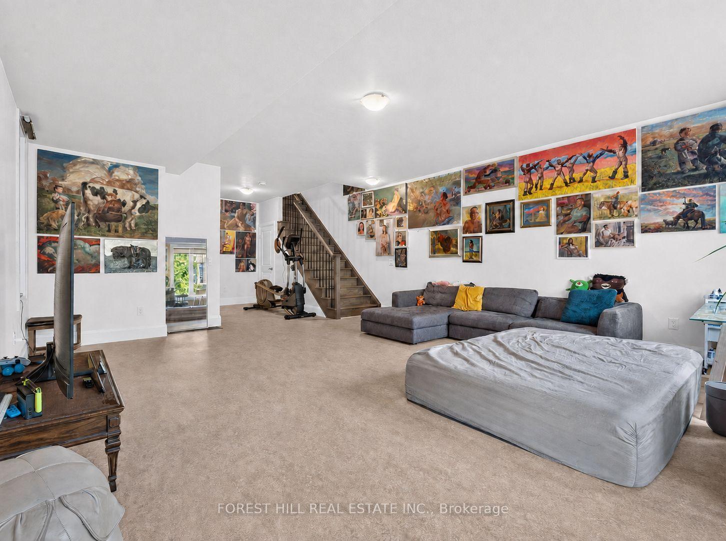 Photo 33 of 62 Hesperus Road, Vaughan, Patterson — HOMEH