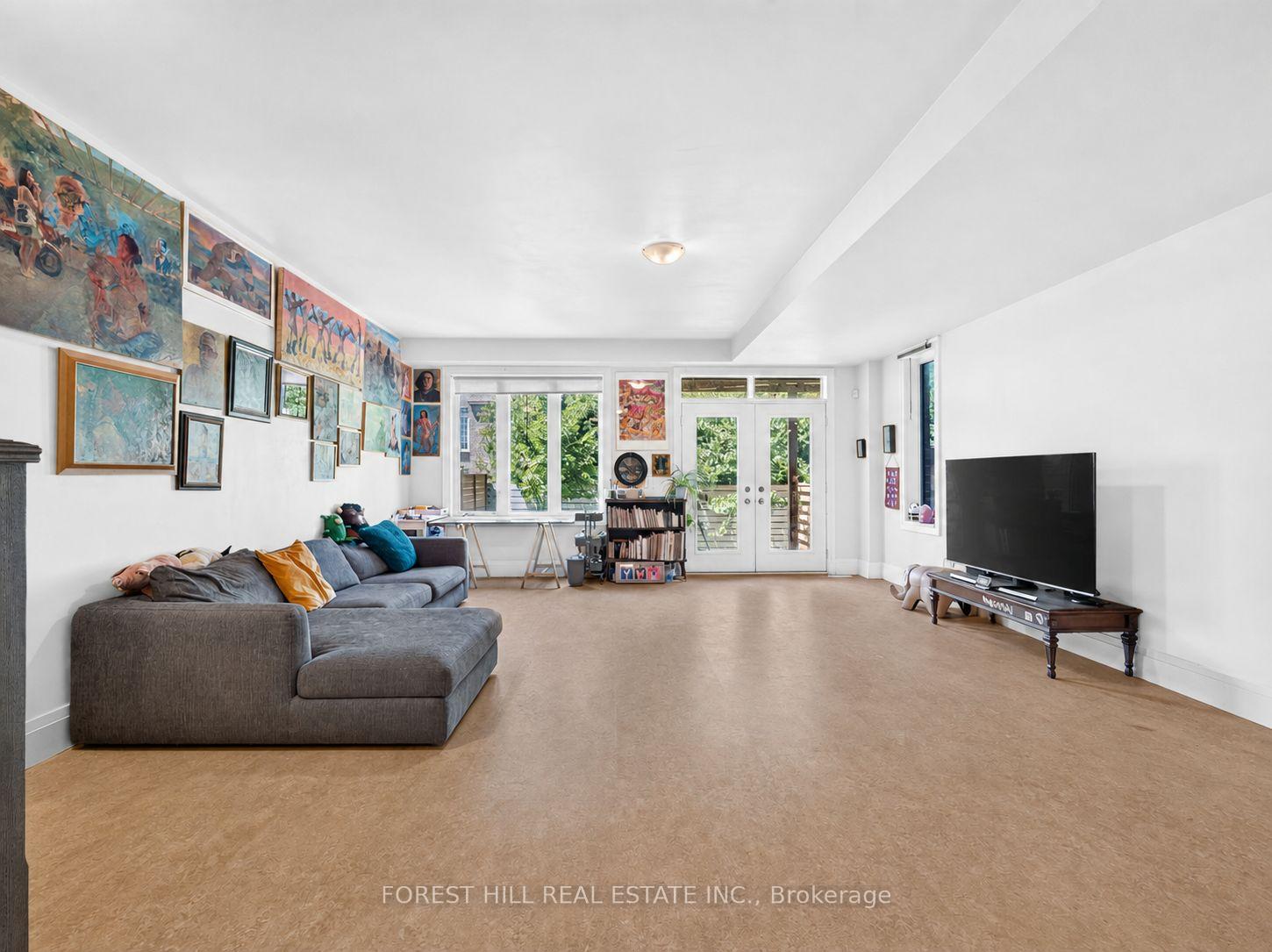 Photo 34 of 62 Hesperus Road, Vaughan, Patterson — HOMEH