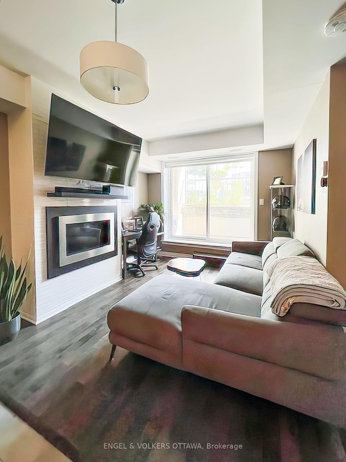 Photo 7 of Unit 1, 25 Earlton Private, Ottawa, Kanata - Kanata Lakes/Heritage Hills — HOMEH