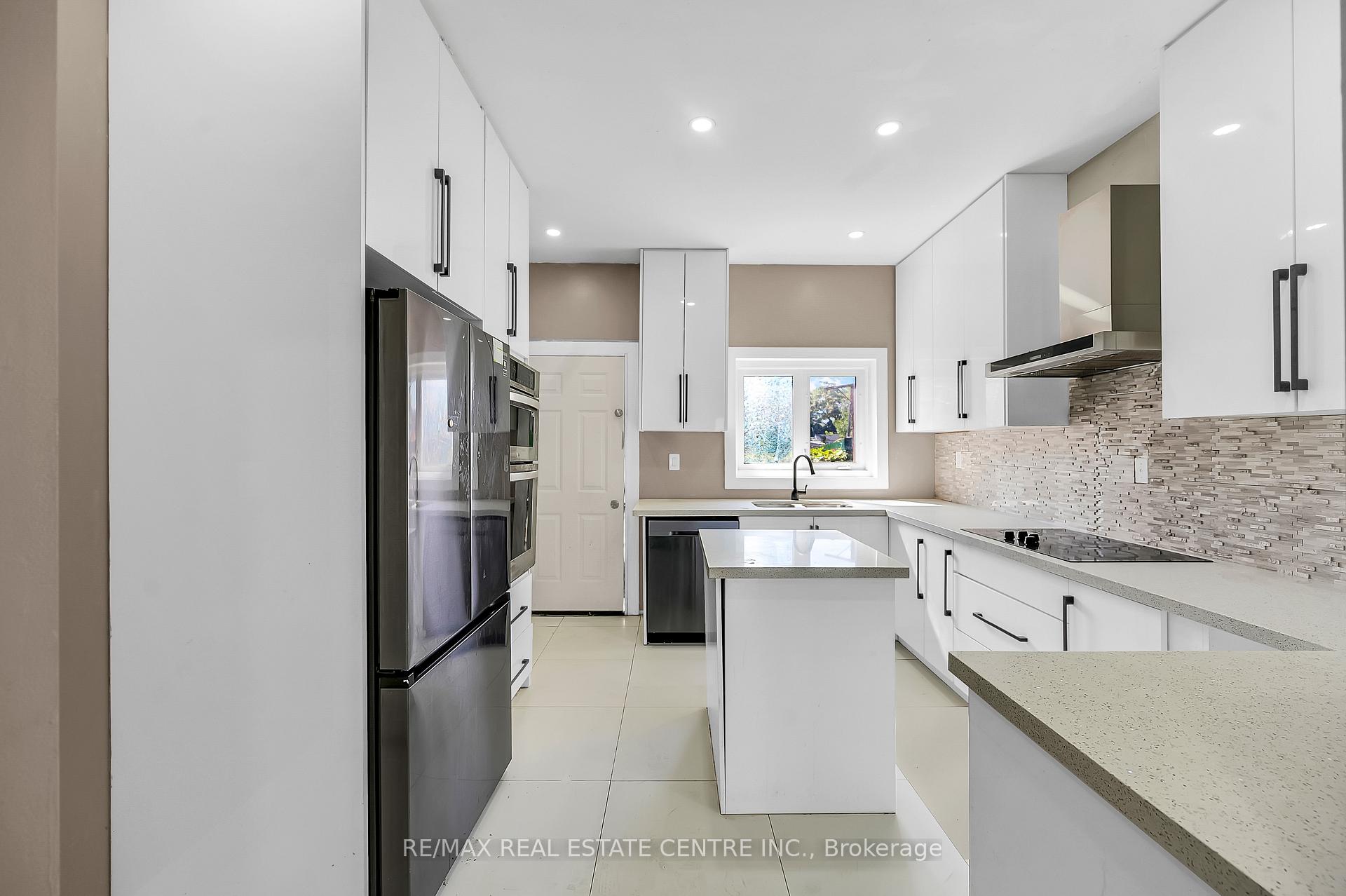 Photo 10 of 334 Cannon Street E, Hamilton, Landsdale — HOMEH