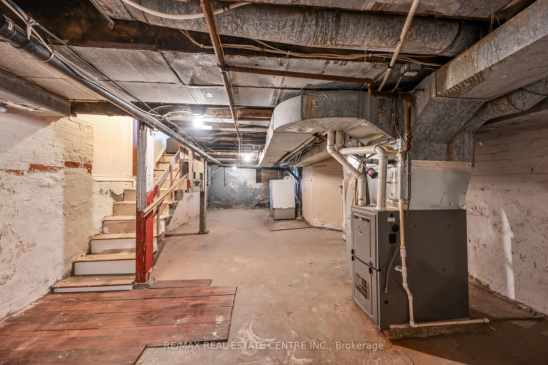 Photo 36 of 334 Cannon Street E, Hamilton, Landsdale — HOMEH
