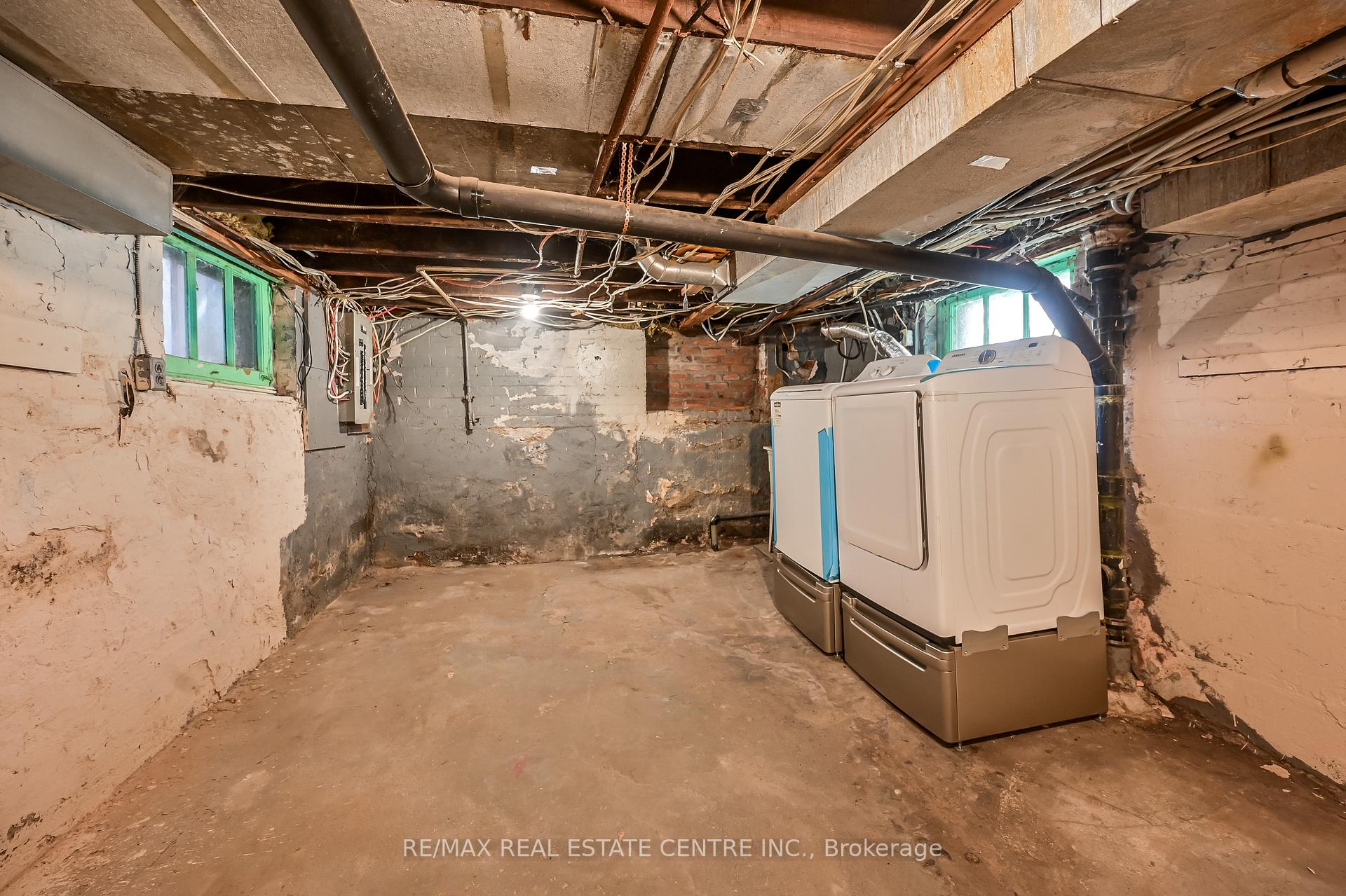 Photo 37 of 334 Cannon Street E, Hamilton, Landsdale — HOMEH