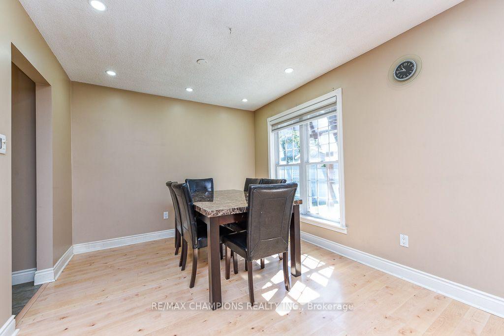 Photo 21 of 163 Simmons Boulevard, Brampton, Madoc — HOMEH